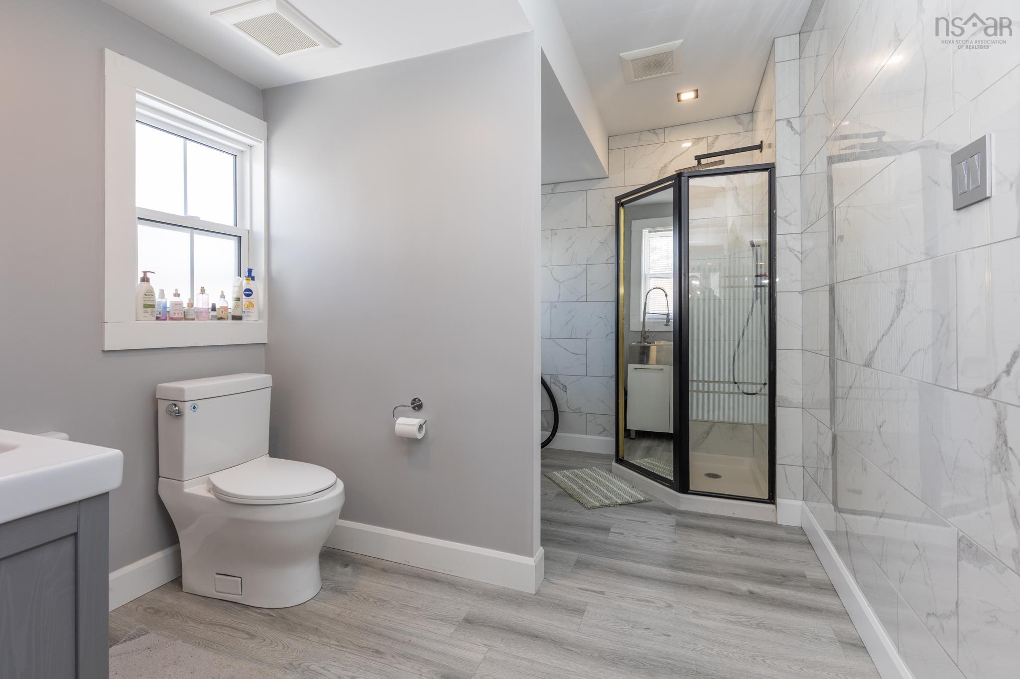 $339,000.00: 3401 Main Shore Road, Port Maitland