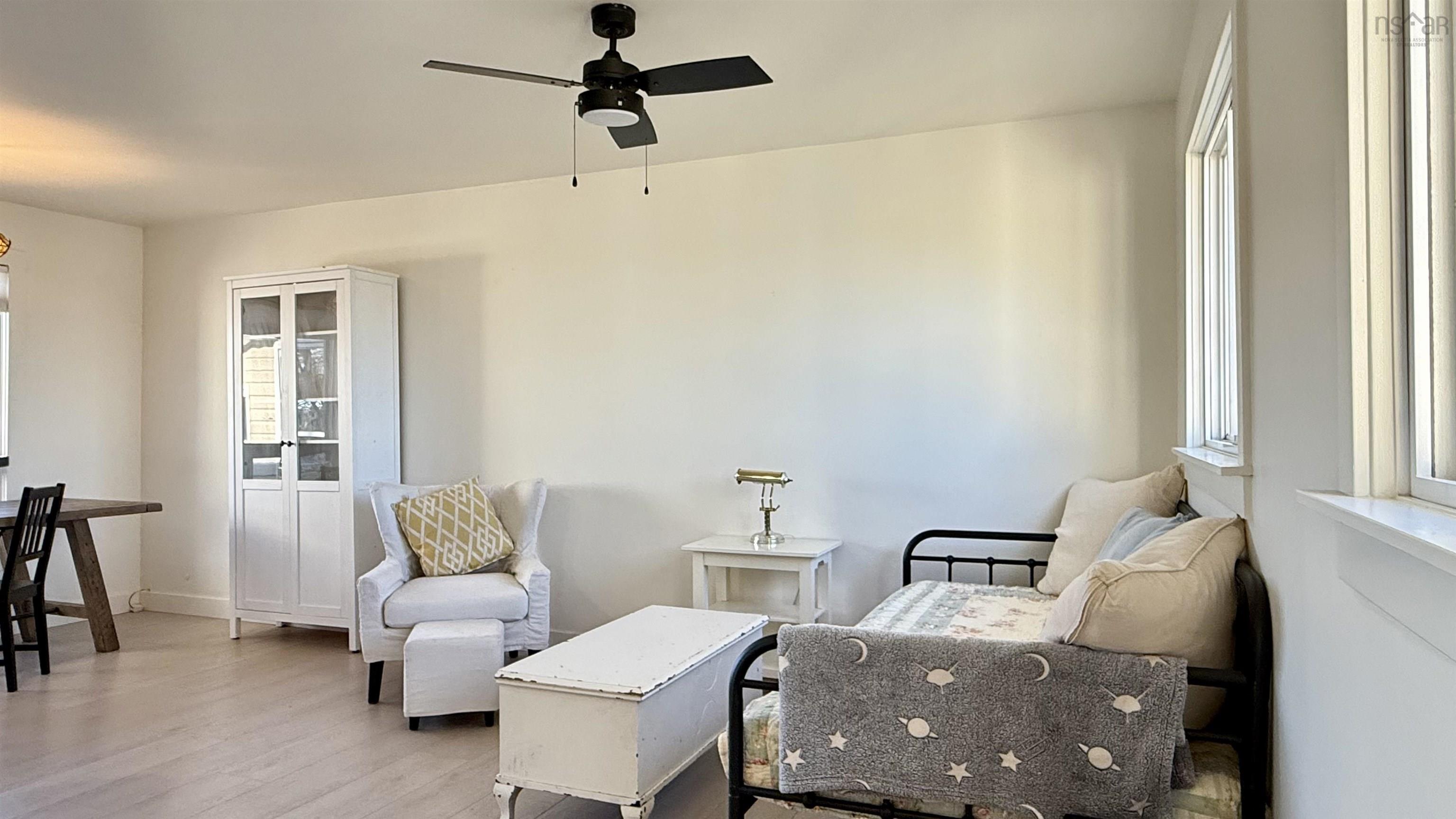 $394,900.00: 42 Arrow Head Crescent, Waterside