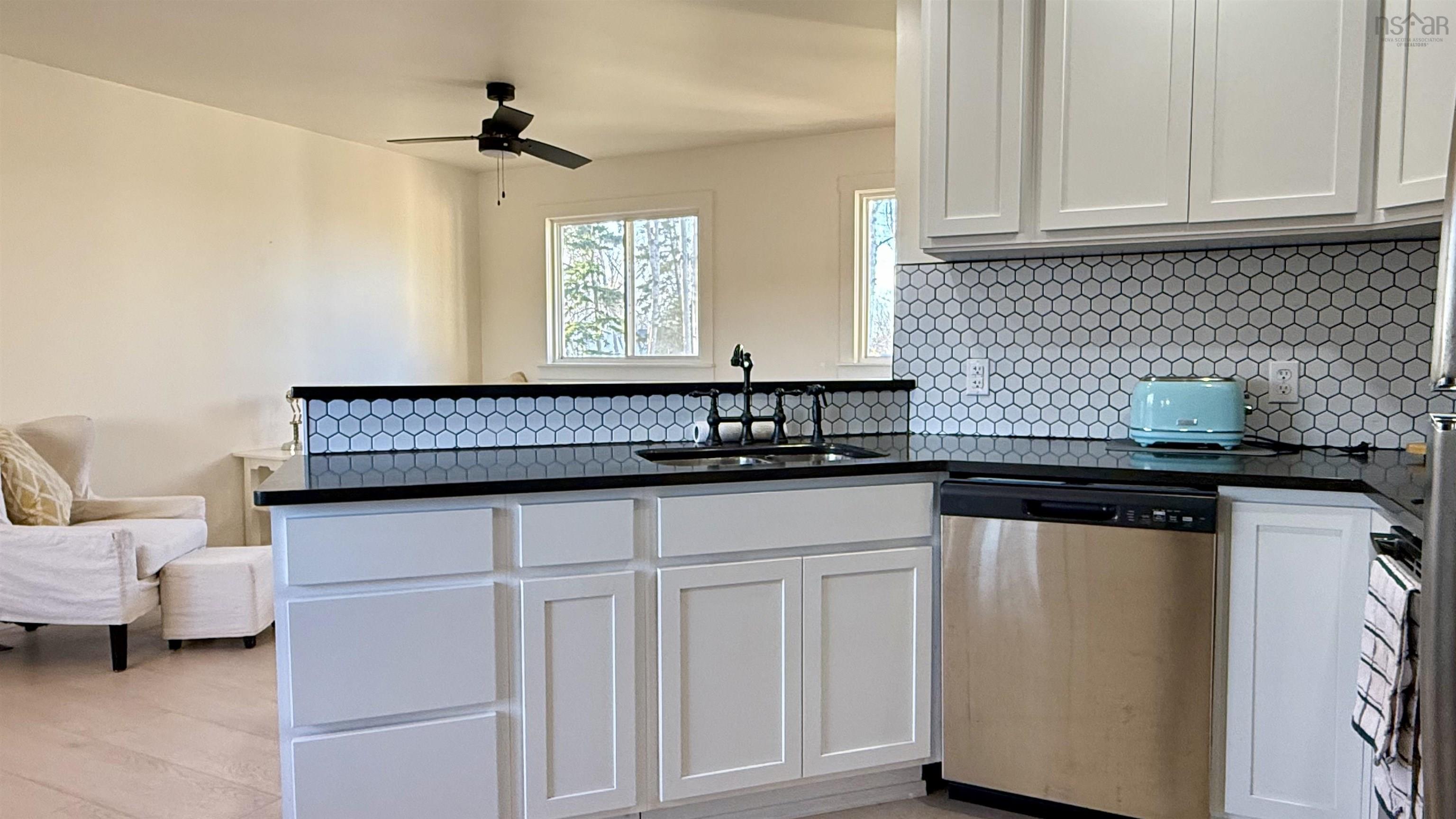 $394,900.00: 42 Arrow Head Crescent, Waterside