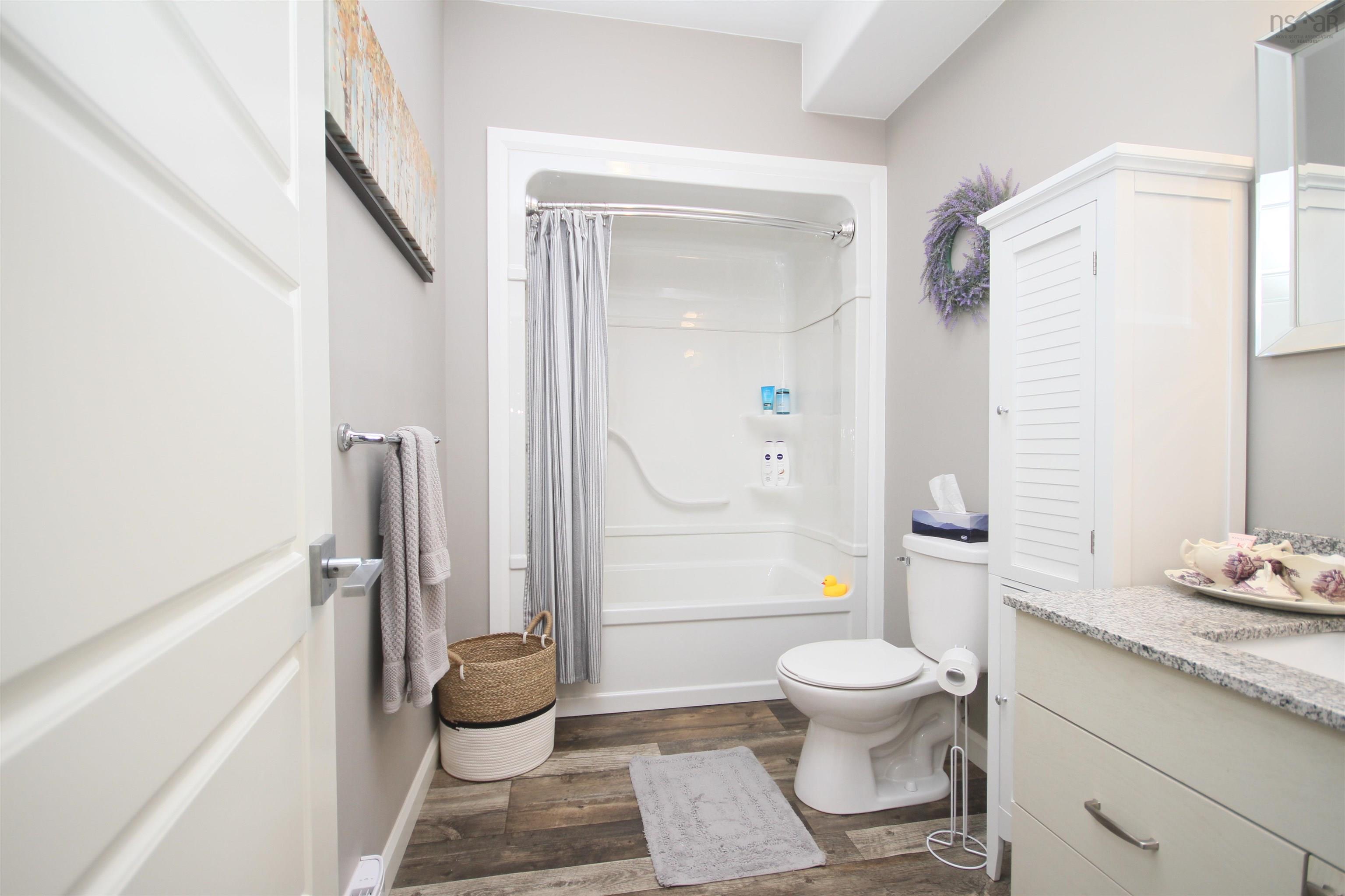 $484,900.00: 10471 highway 16, Guysborough