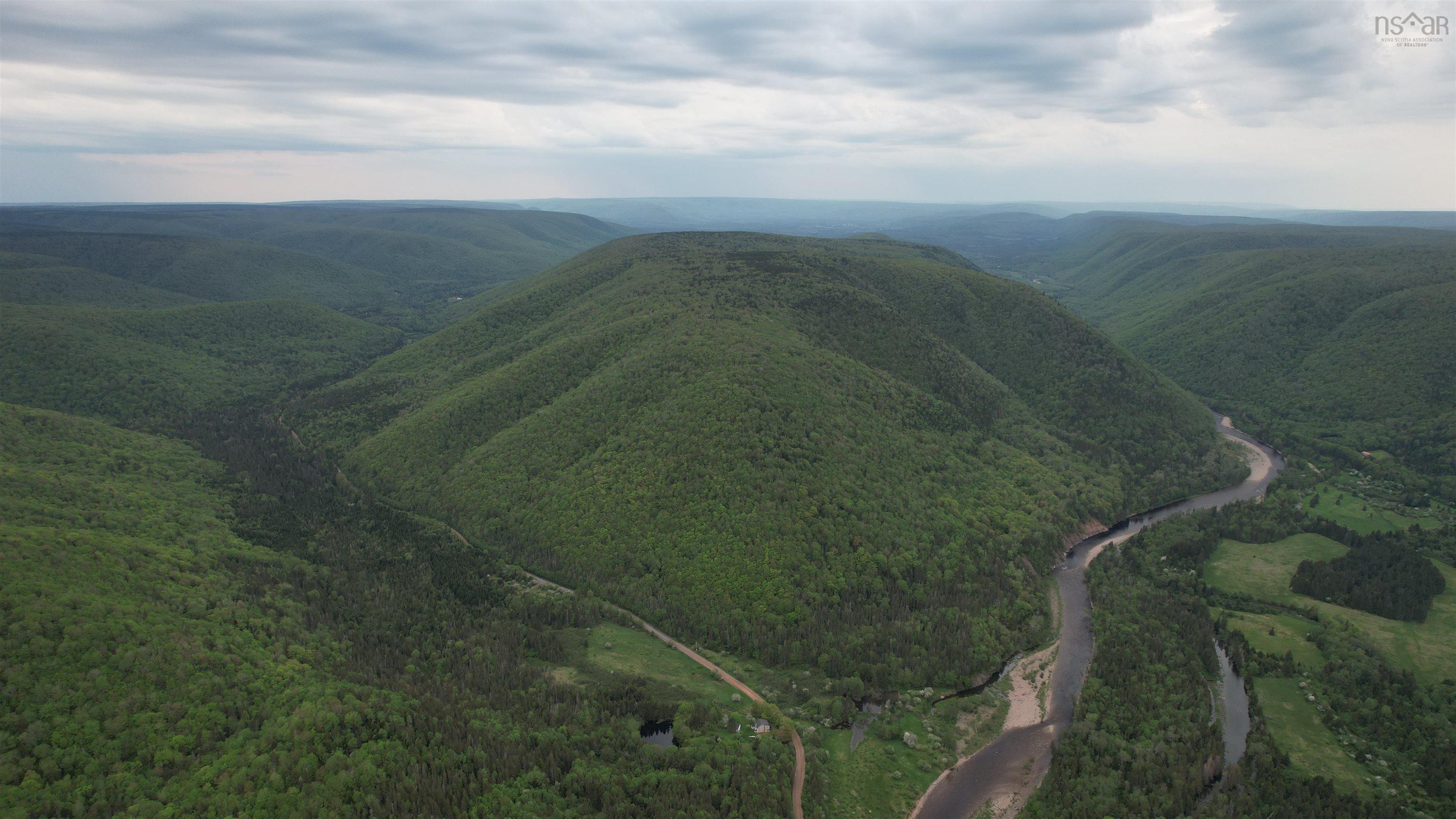 $1,950,000.00: BIG INTERVALE Road, Big Intervale