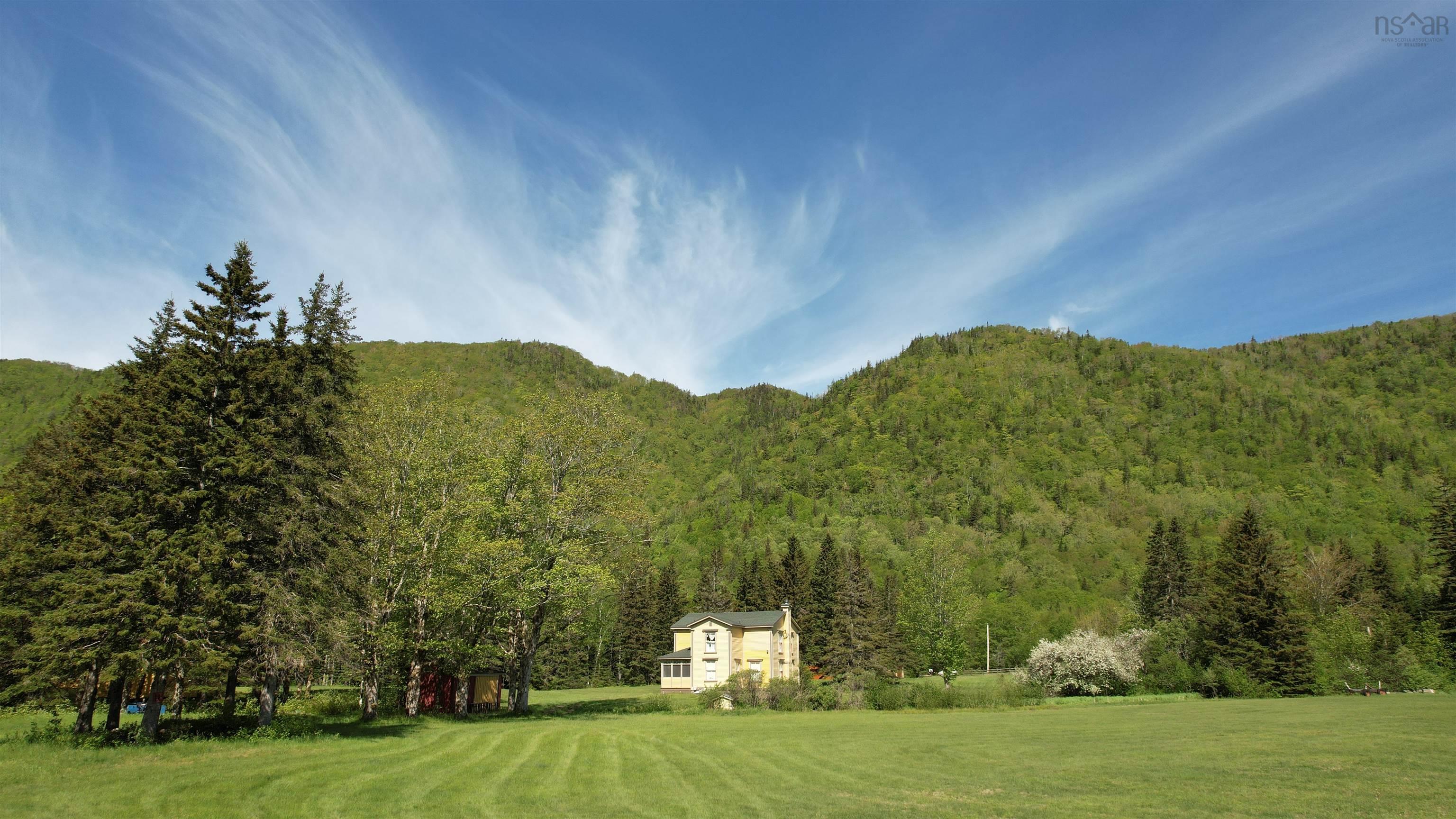 $1,950,000.00: BIG INTERVALE Road, Big Intervale