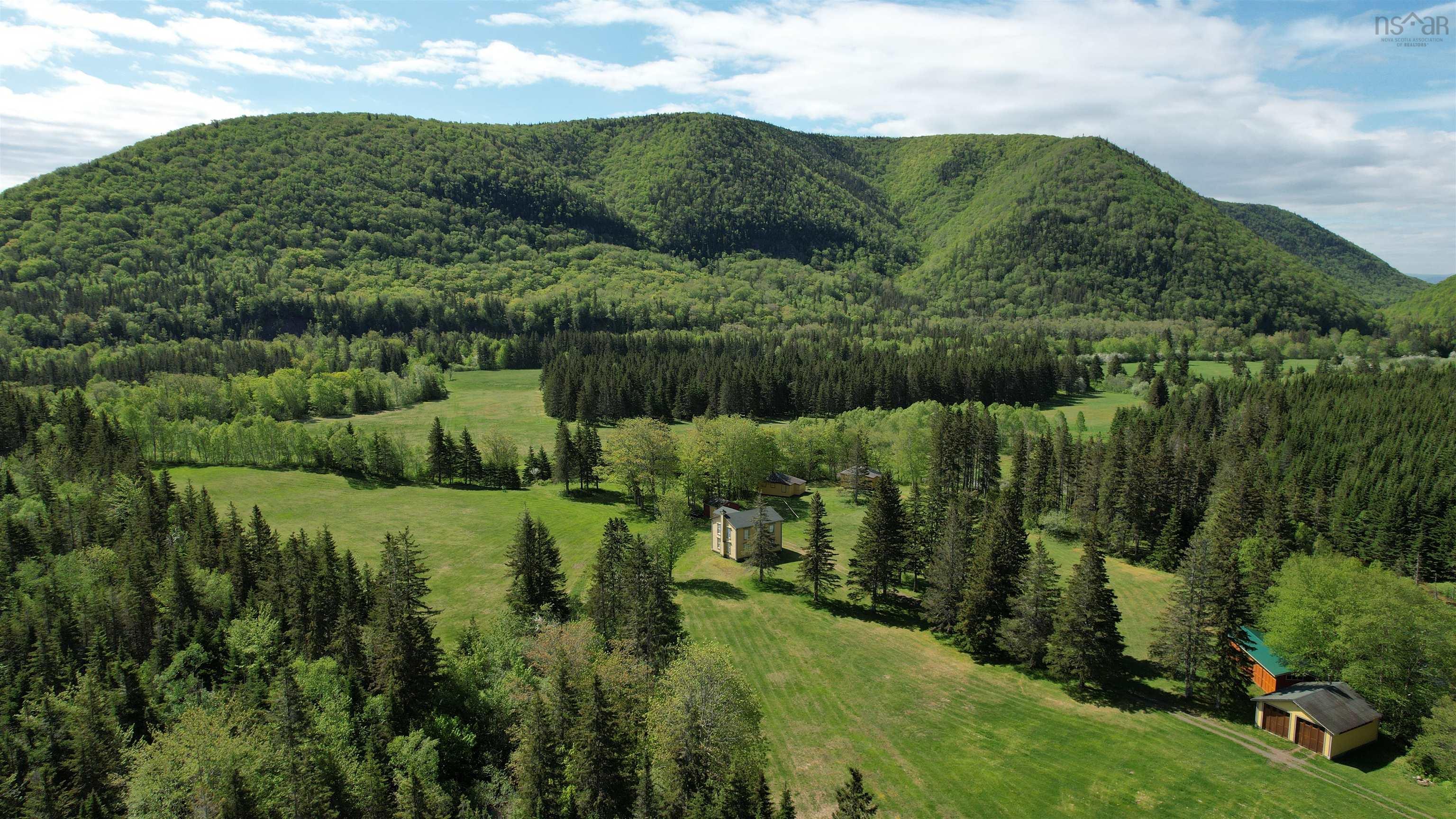 $1,950,000.00: BIG INTERVALE Road, Big Intervale