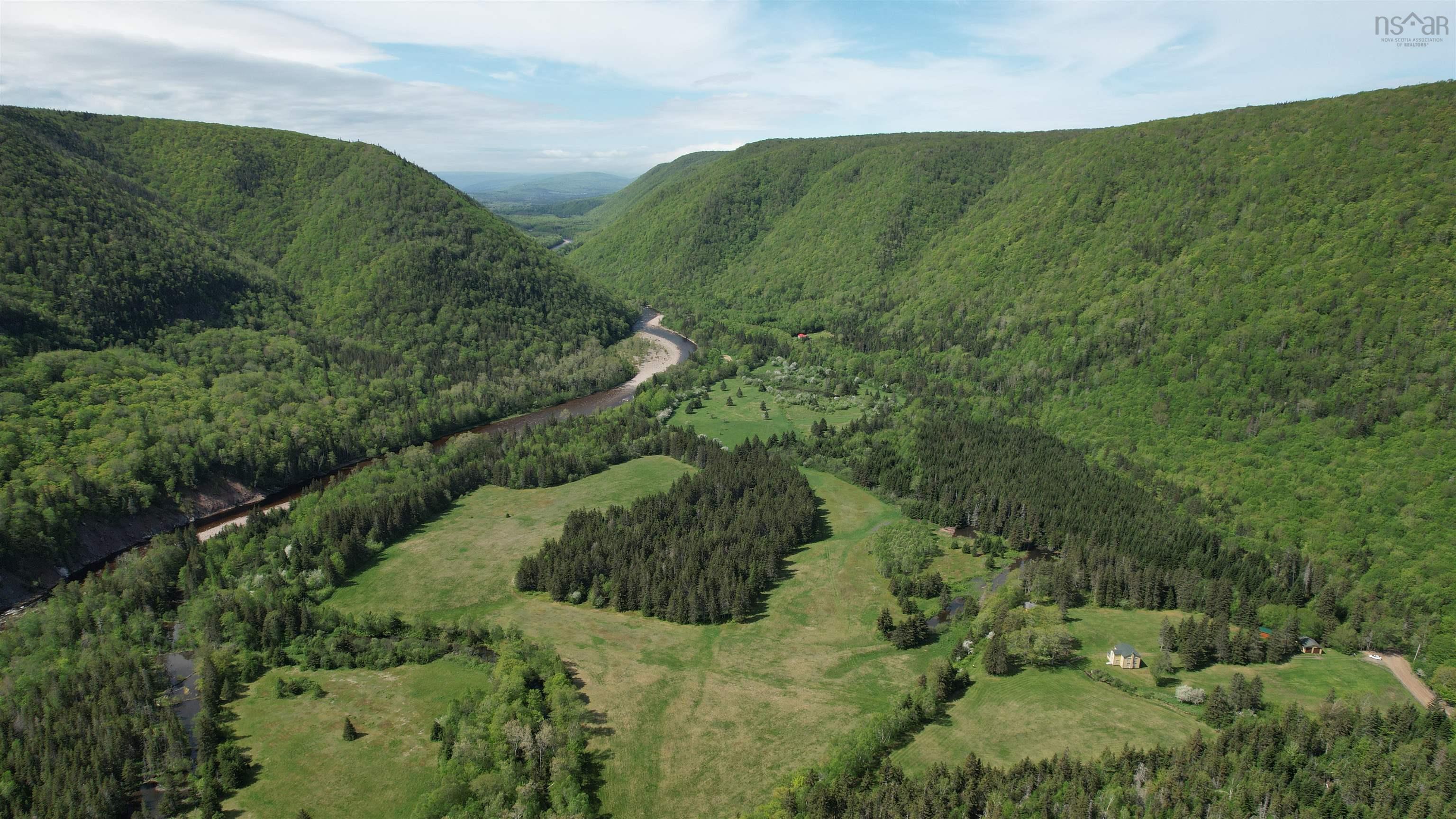 $1,950,000.00: BIG INTERVALE Road, Big Intervale