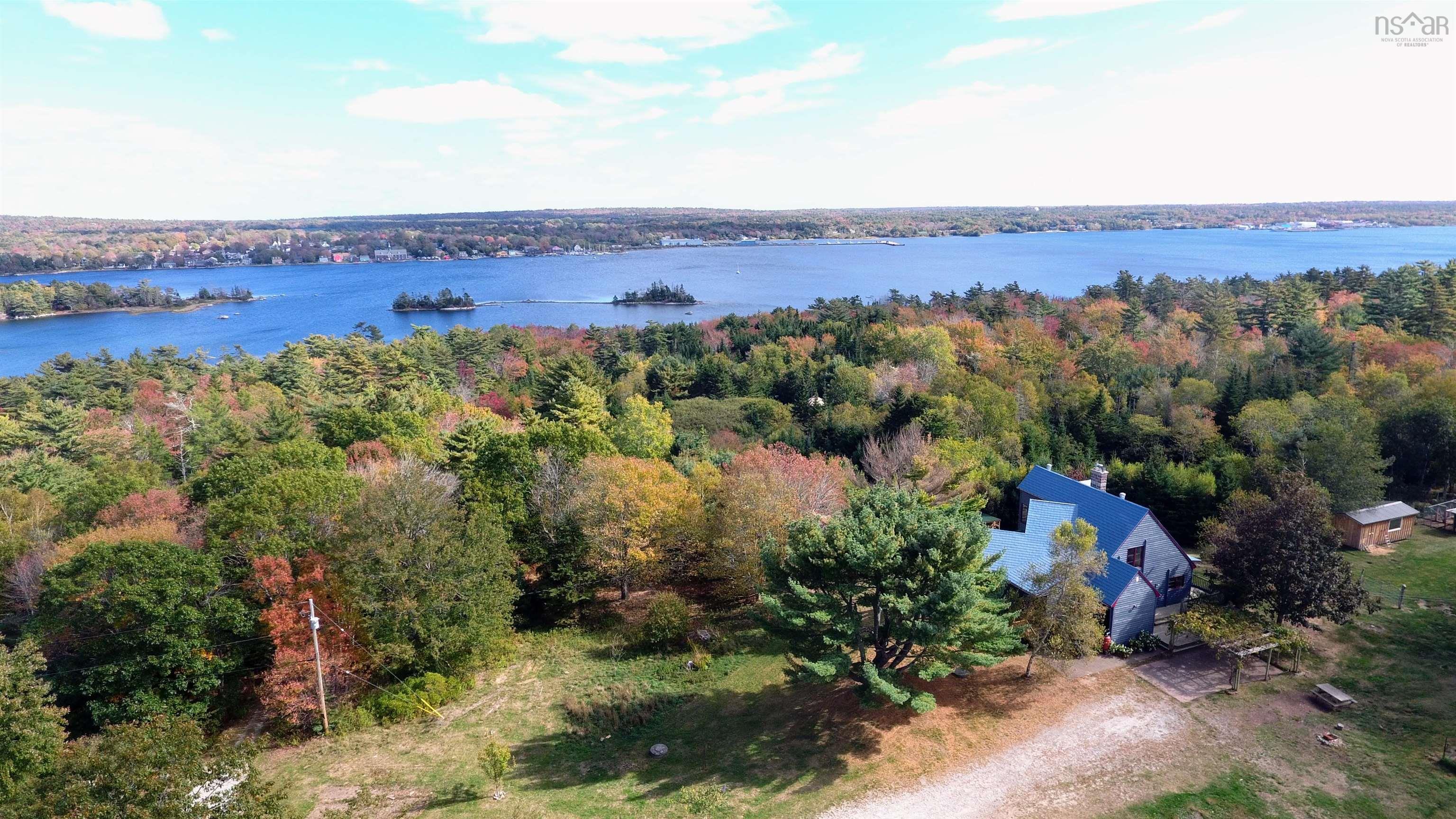 $899,000.00: 192 Barracks Cove Road, Reids Hill