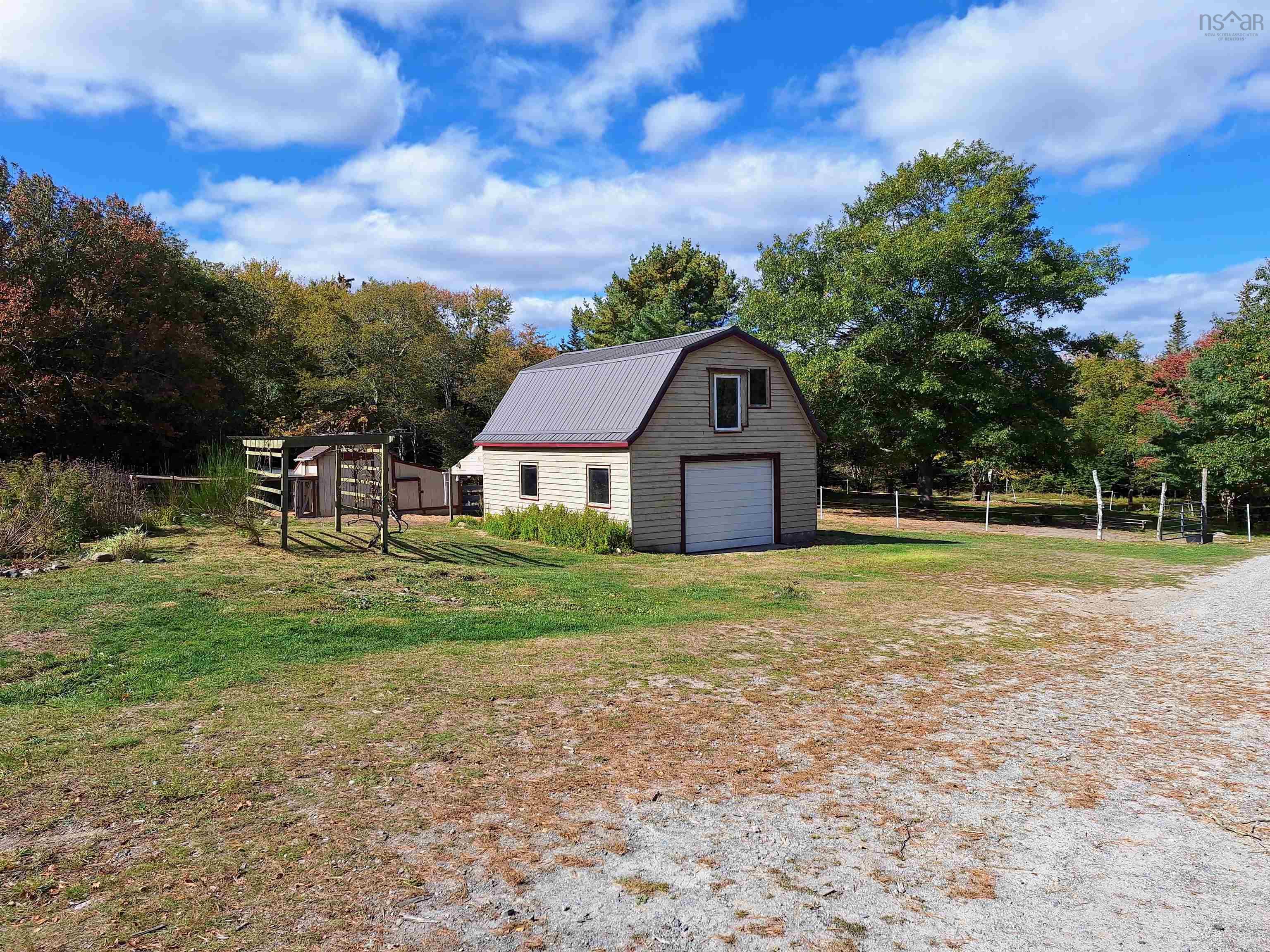 $899,000.00: 192 Barracks Cove Road, Reids Hill