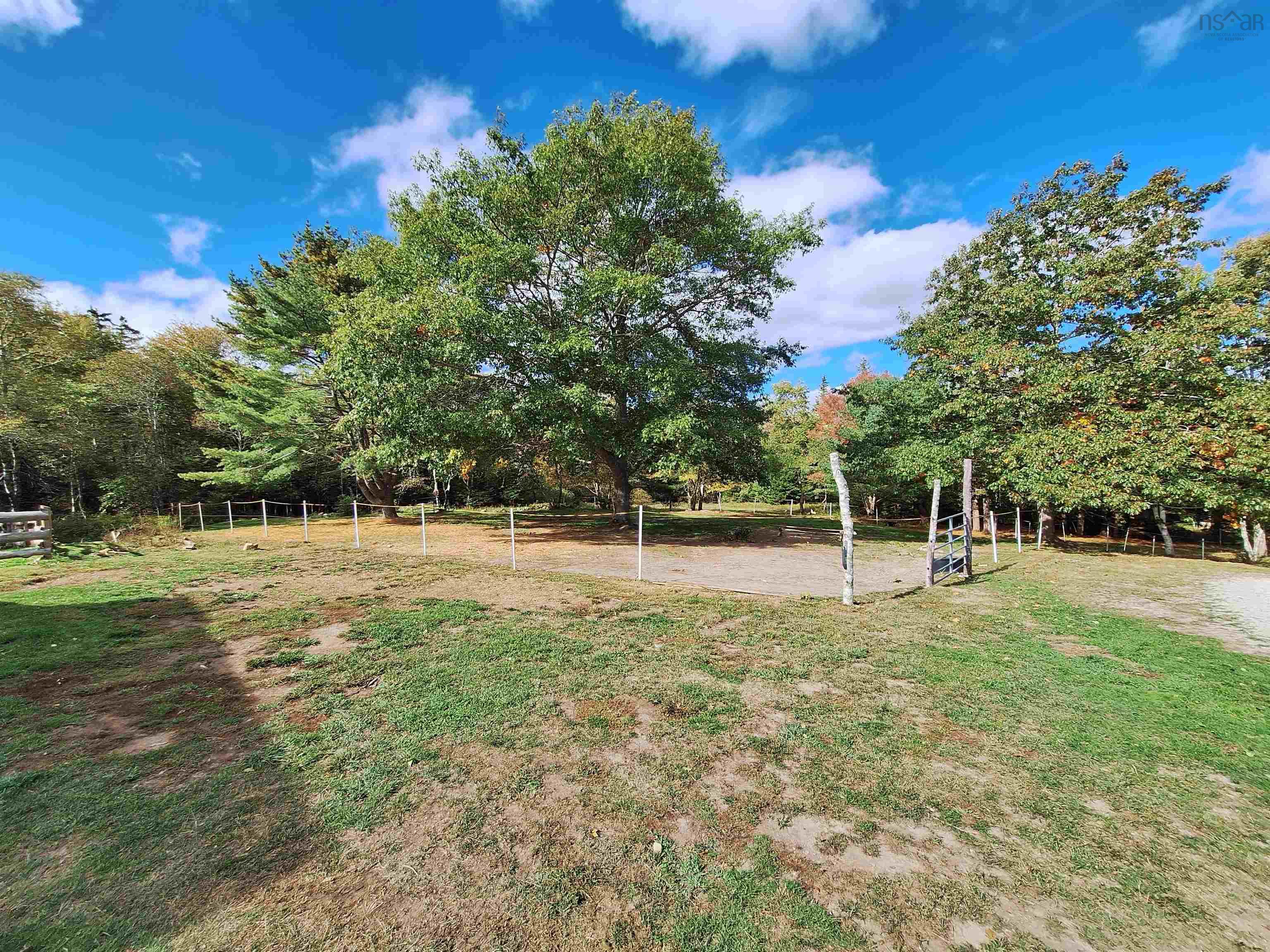 $899,000.00: 192 Barracks Cove Road, Reids Hill