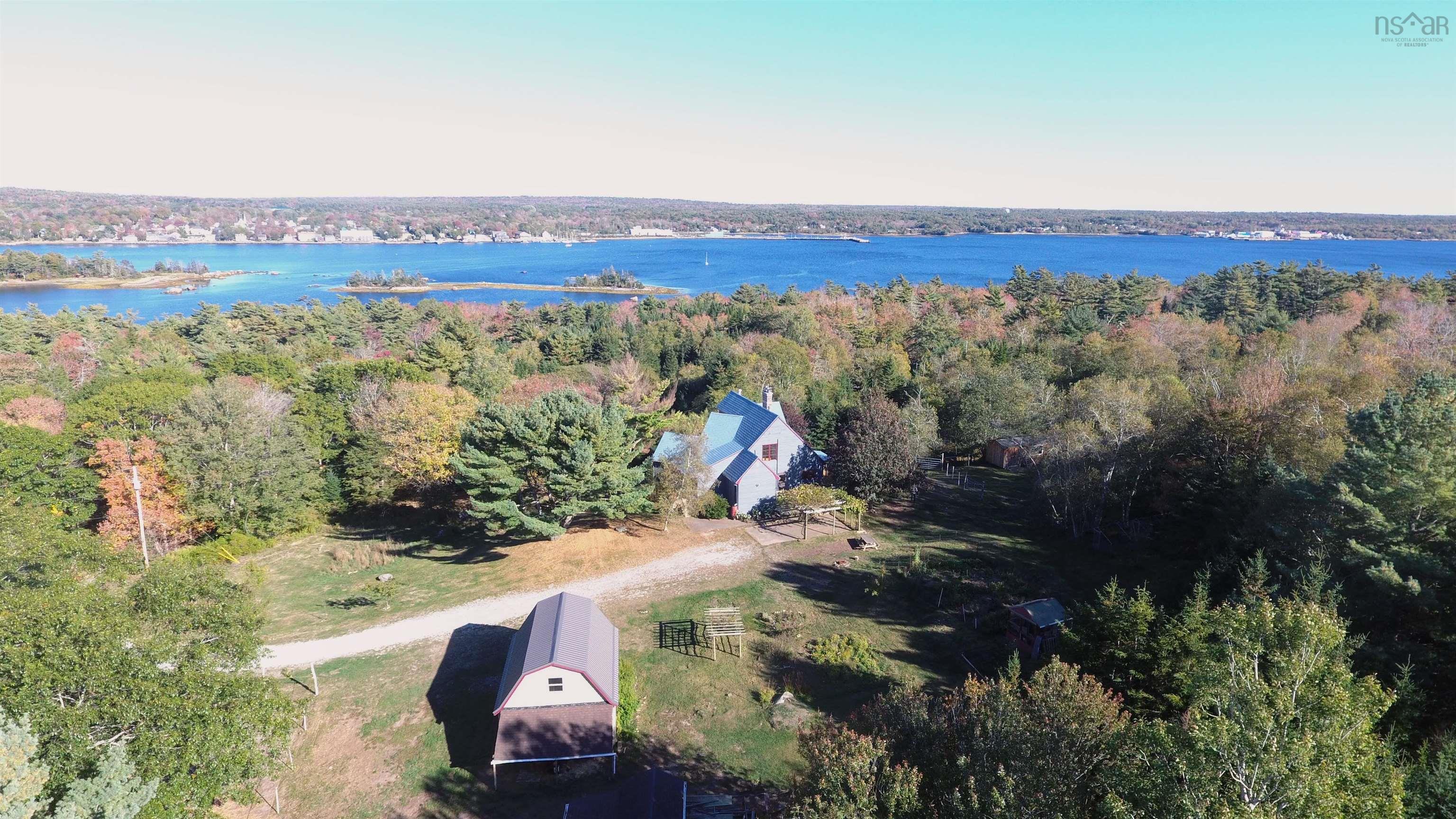 $899,000.00: 192 Barracks Cove Road, Reids Hill