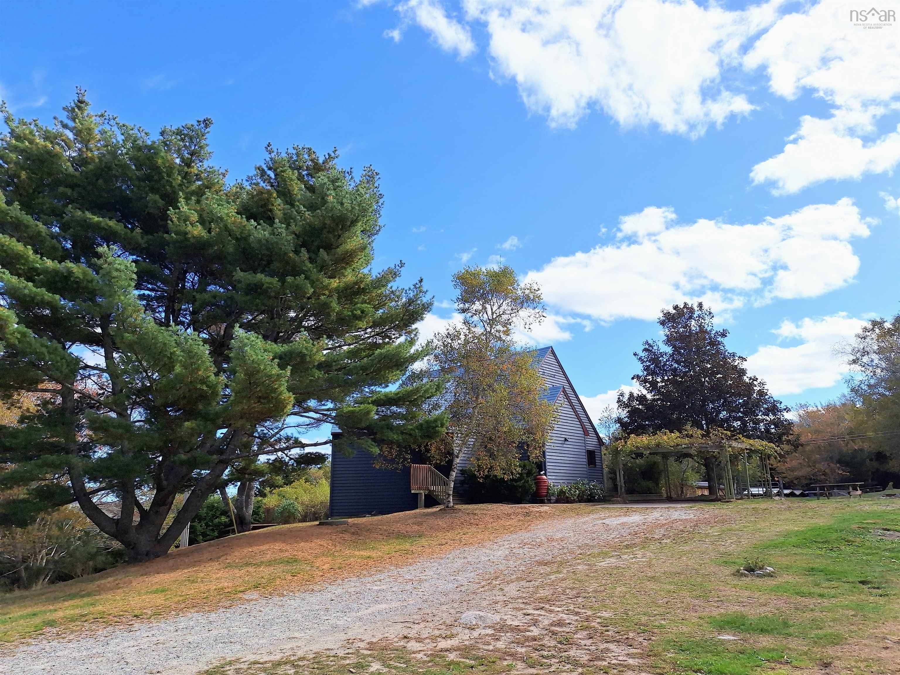 $899,000.00: 192 Barracks Cove Road, Reids Hill