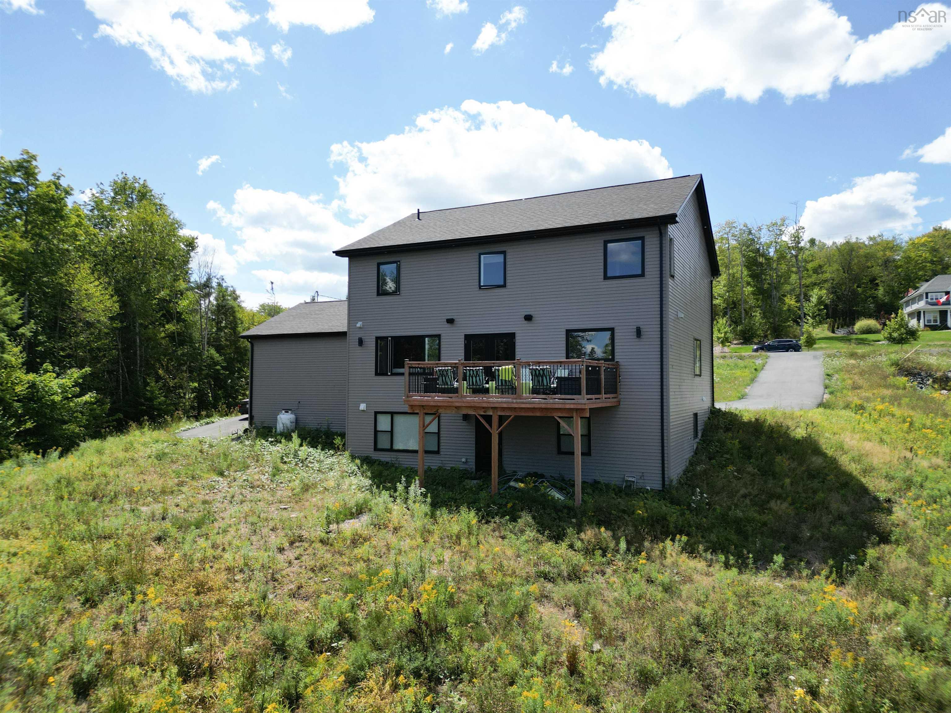 $1,074,900.00: 382 Galloway Drive, Beaver Bank