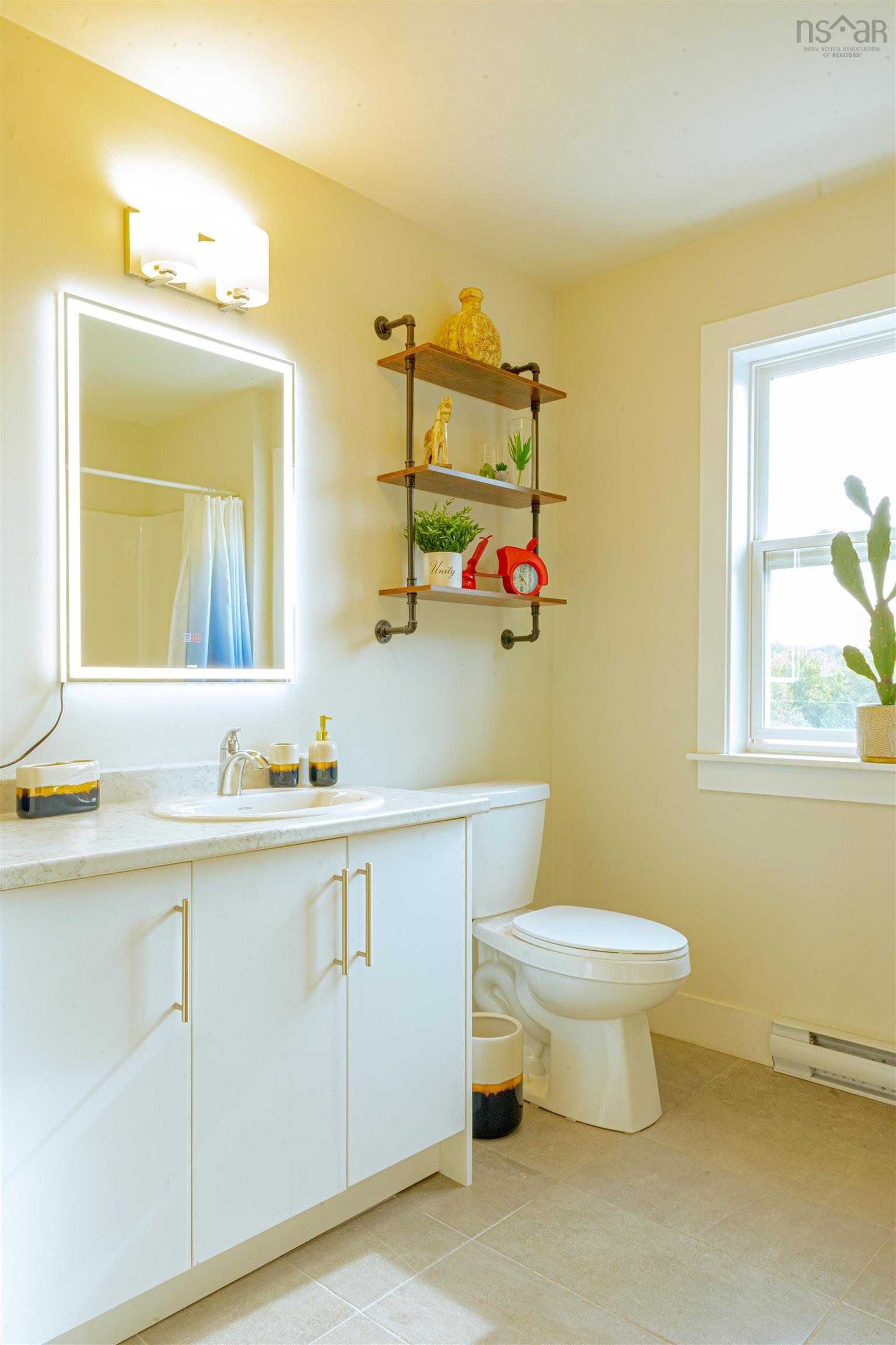 $749,900.00: 115 Lindforest Court, Middle Sackville