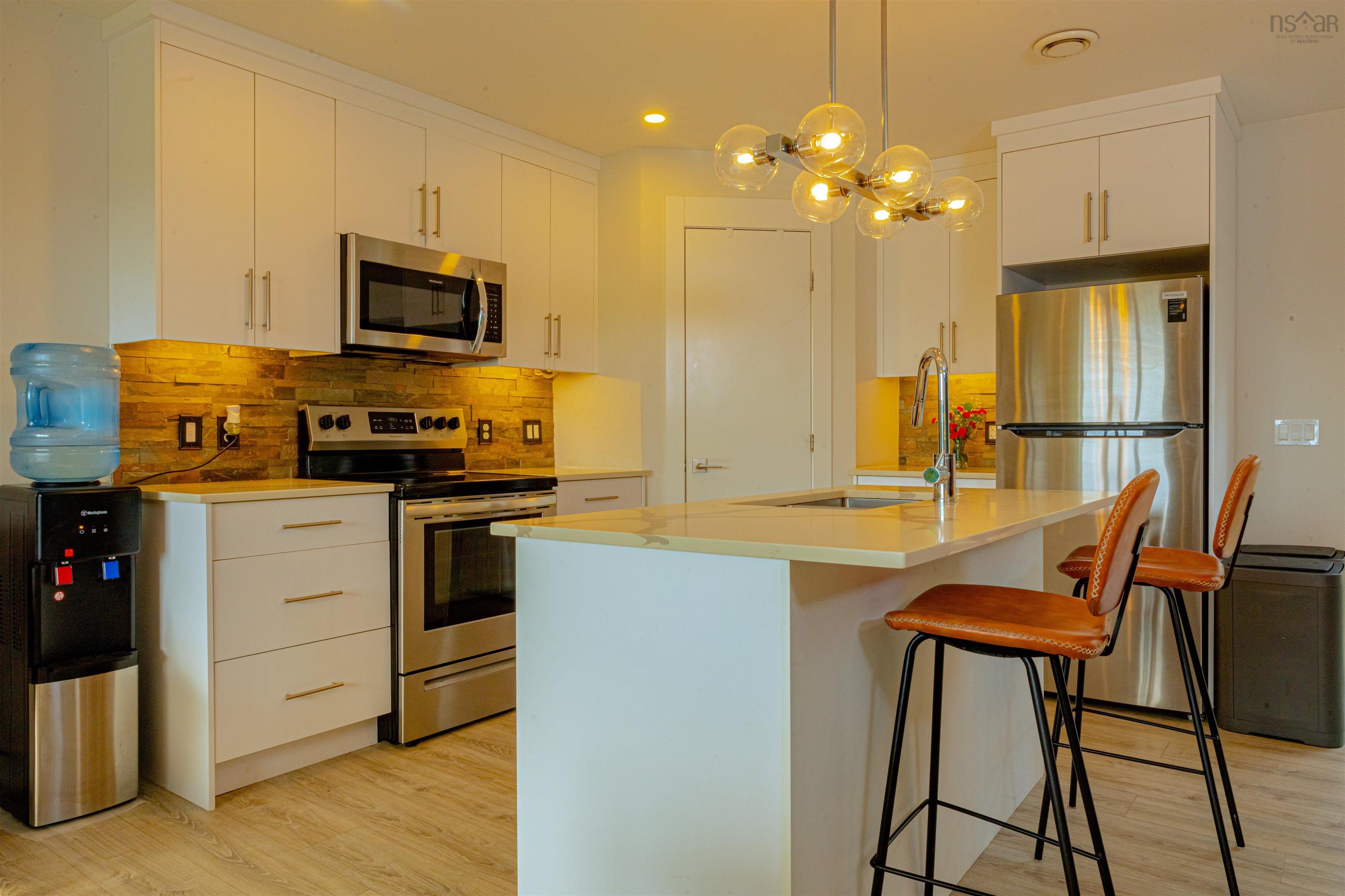 $749,900.00: 115 Lindforest Court, Middle Sackville