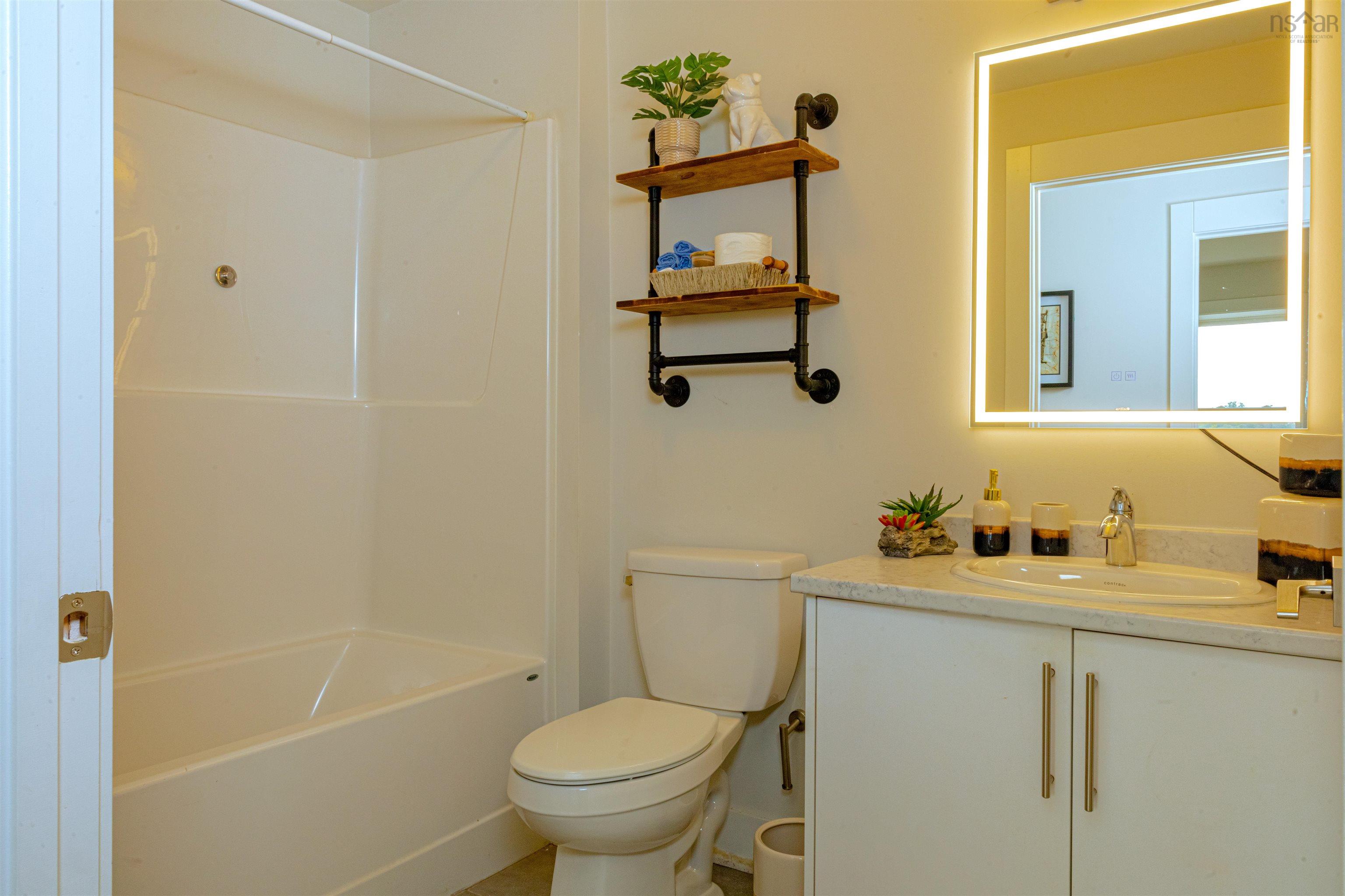 $749,900.00: 115 Lindforest Court, Middle Sackville