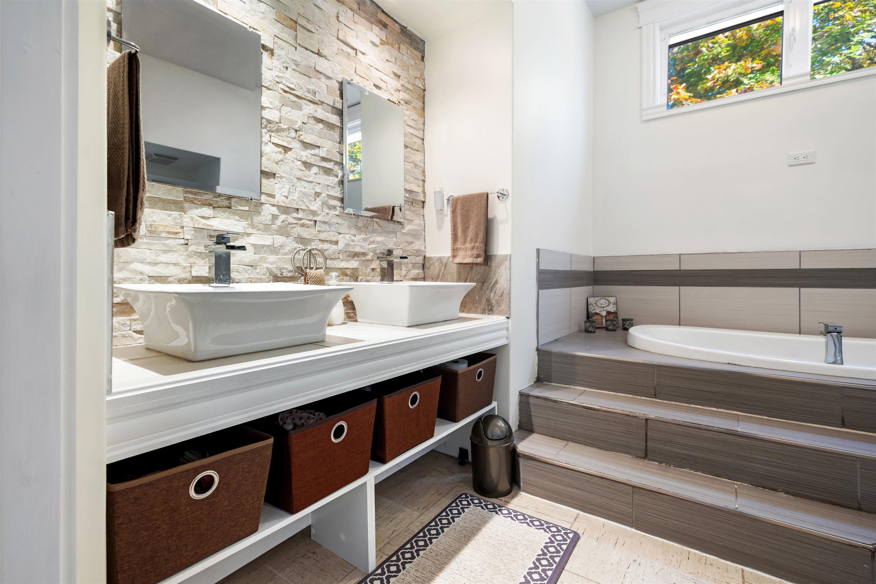 $455,000.00: 208 PLEASANT Street, Truro