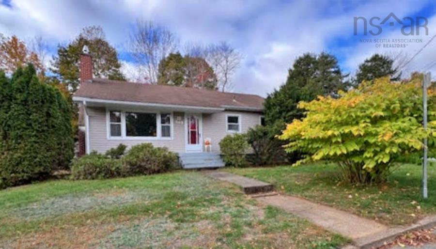 $317,500.00: 169 Crescent Street, Bridgewater