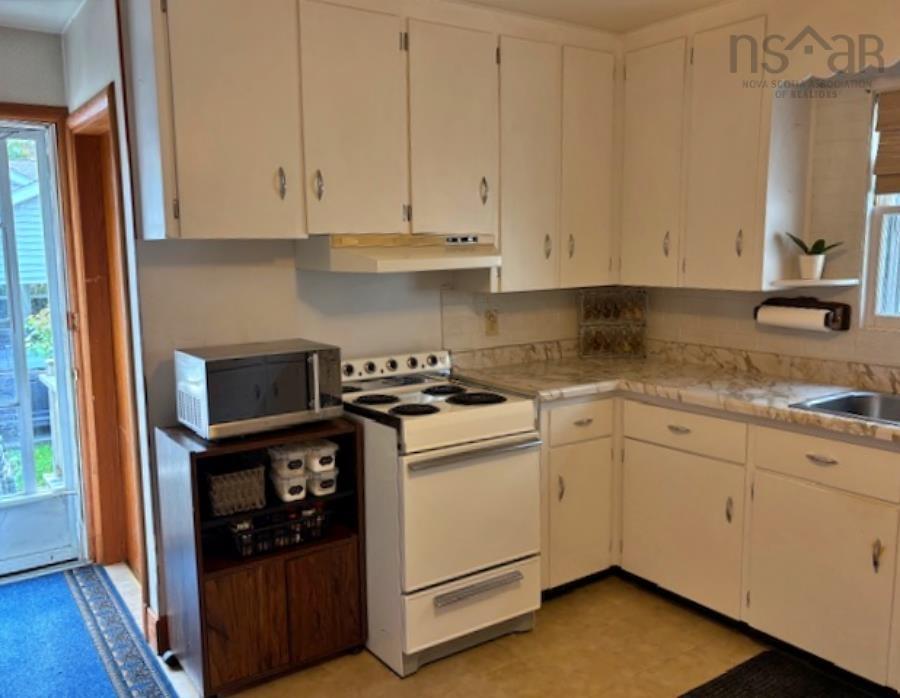 $317,500.00: 169 Crescent Street, Bridgewater