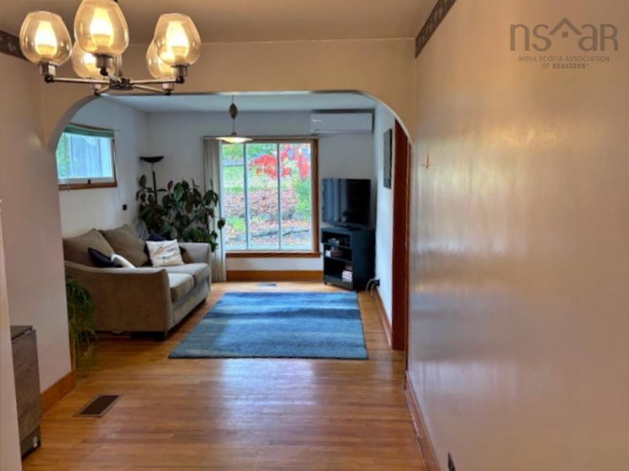 $317,500.00: 169 Crescent Street, Bridgewater