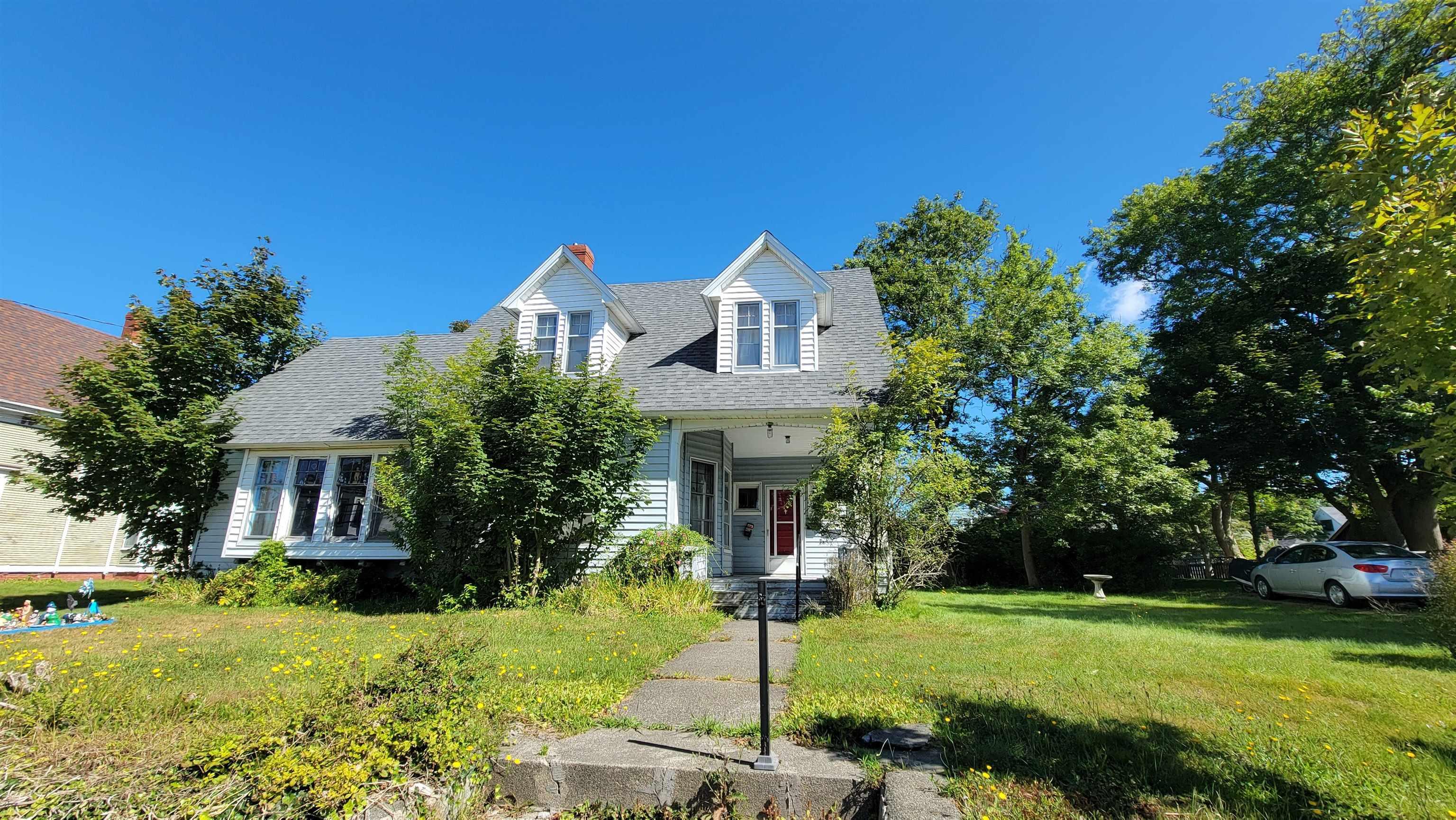 $239,900.00: 18 Parade Street, Yarmouth