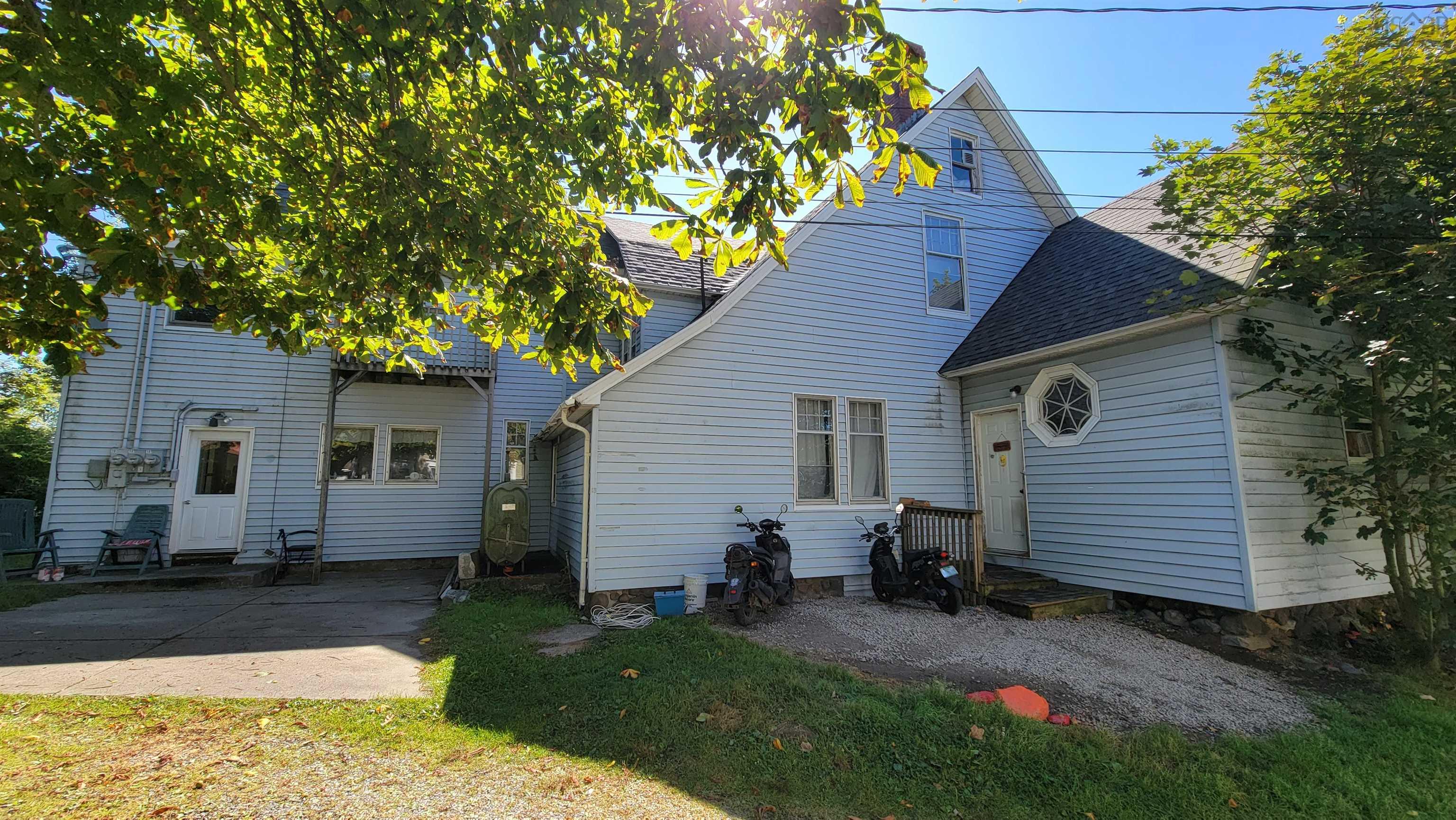 $239,900.00: 18 Parade Street, Yarmouth