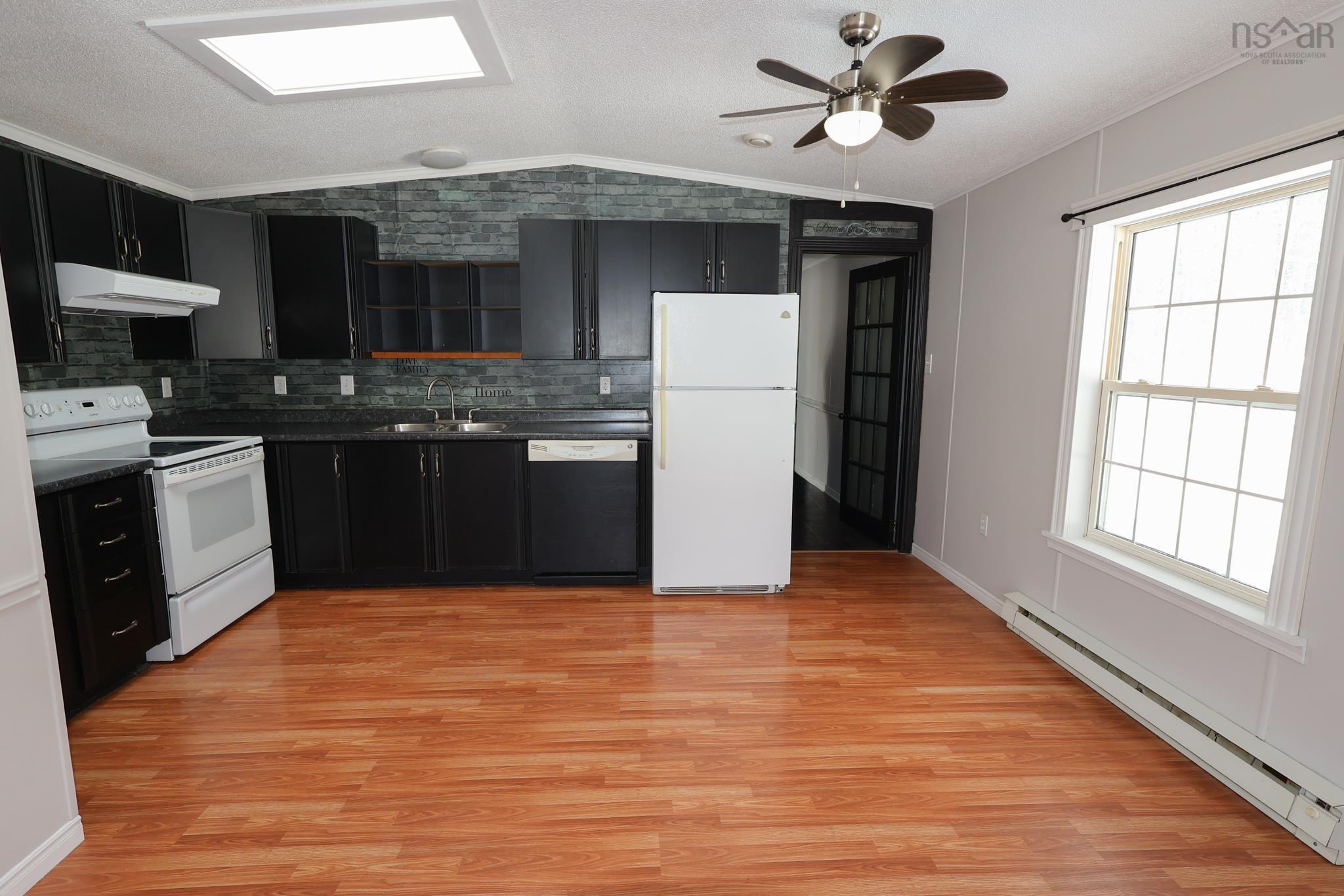 $479,900.00: 17600 & 17604 Highway 103, Italy Cross