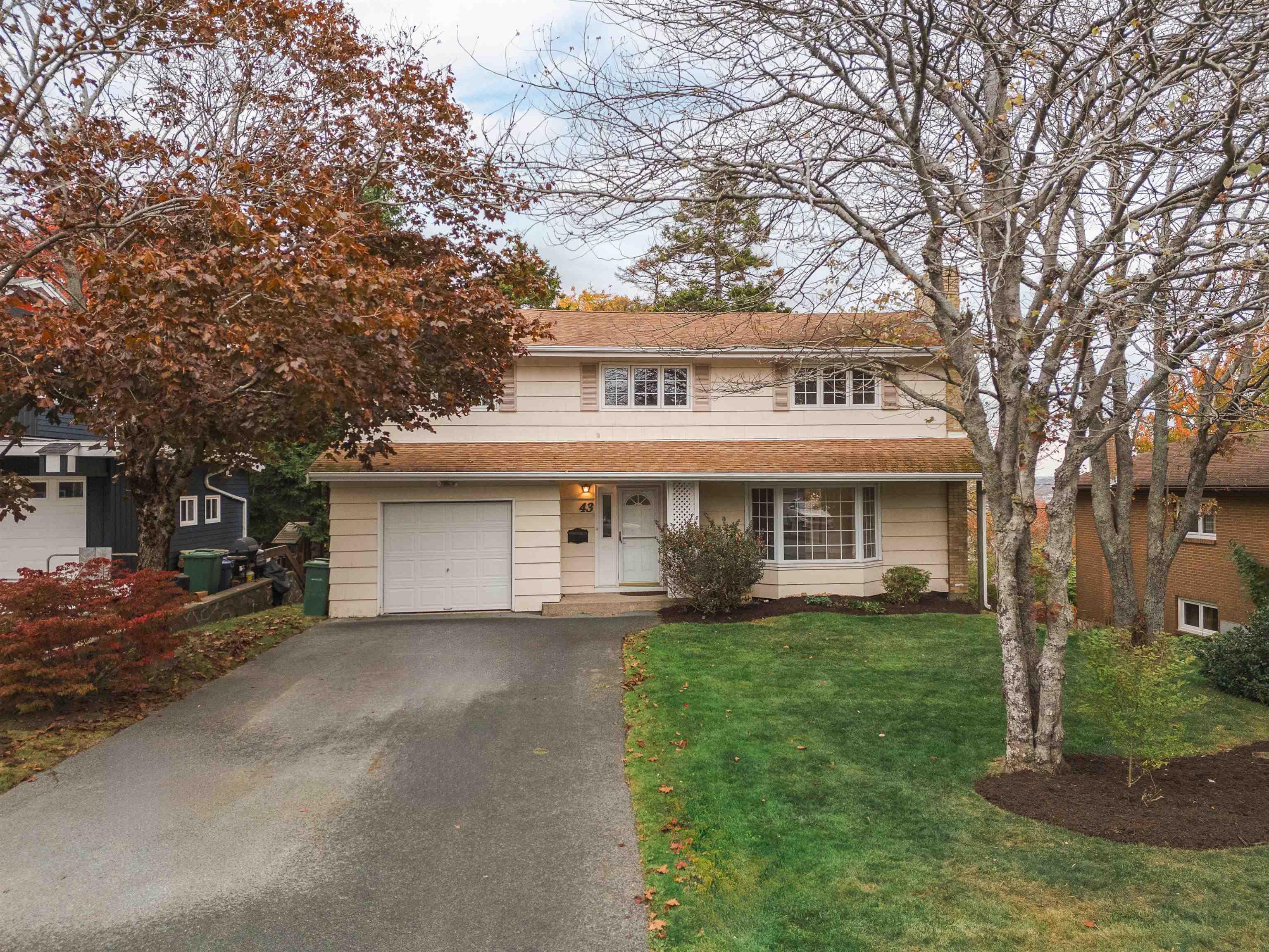 43 Deepwood Crescent, Halifax, NS (MLS 202526774)