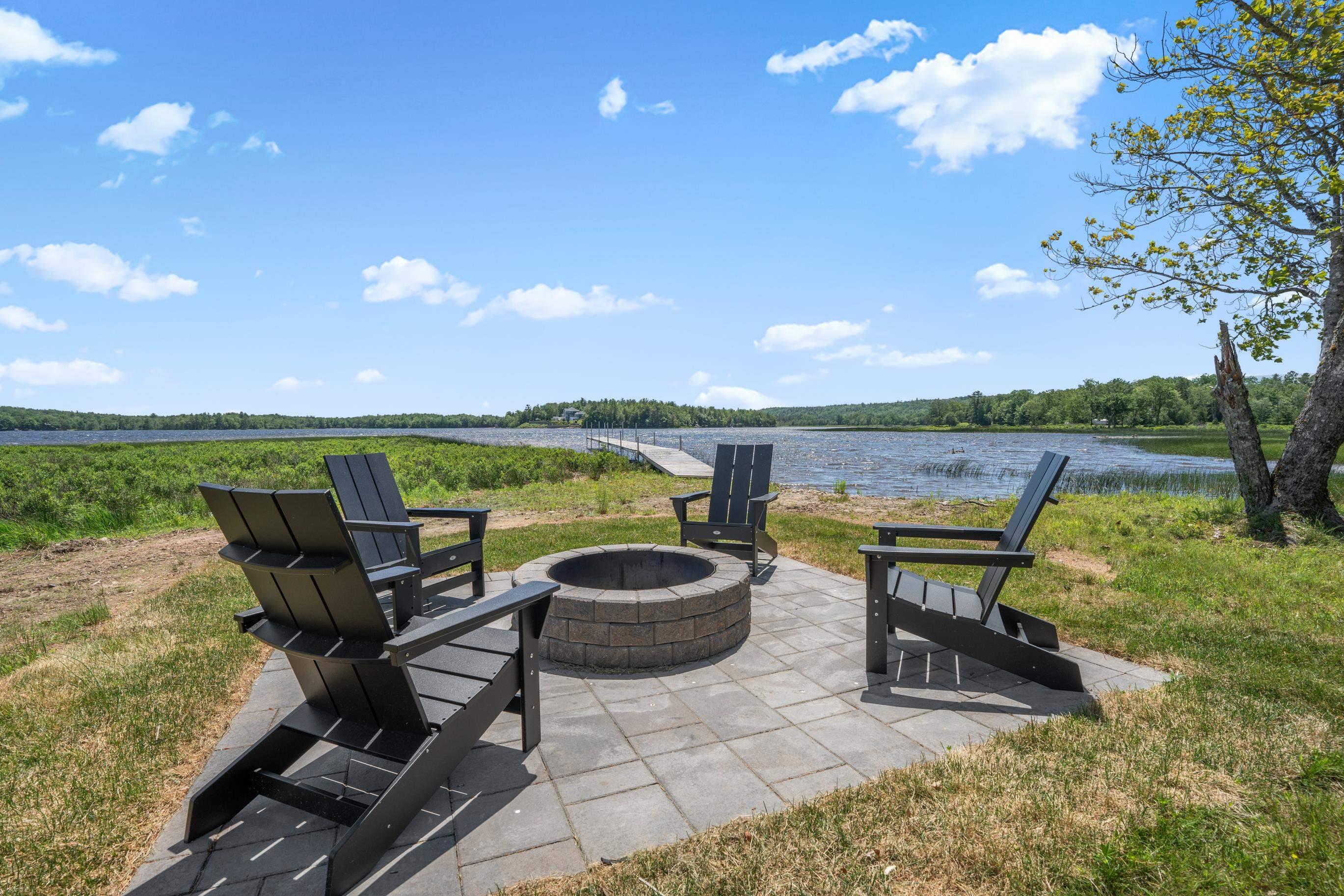 $1,399,000.00: 40 Martins Point Road, Enfield