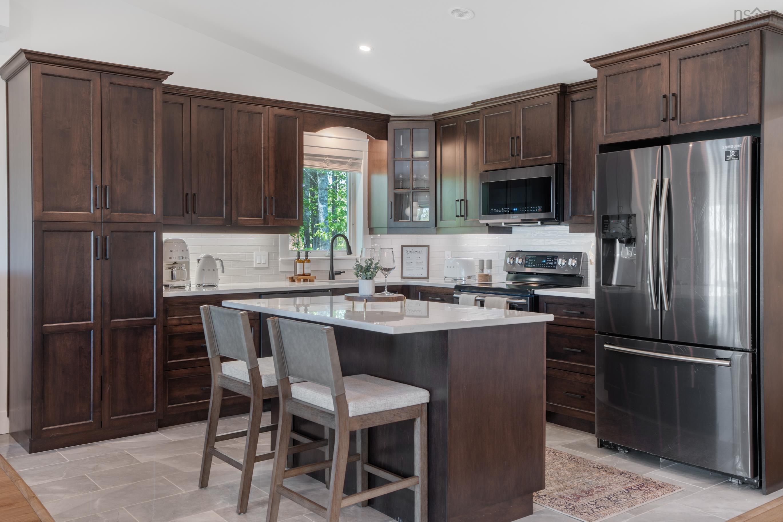 $1,399,000.00: 40 Martins Point Road, Enfield