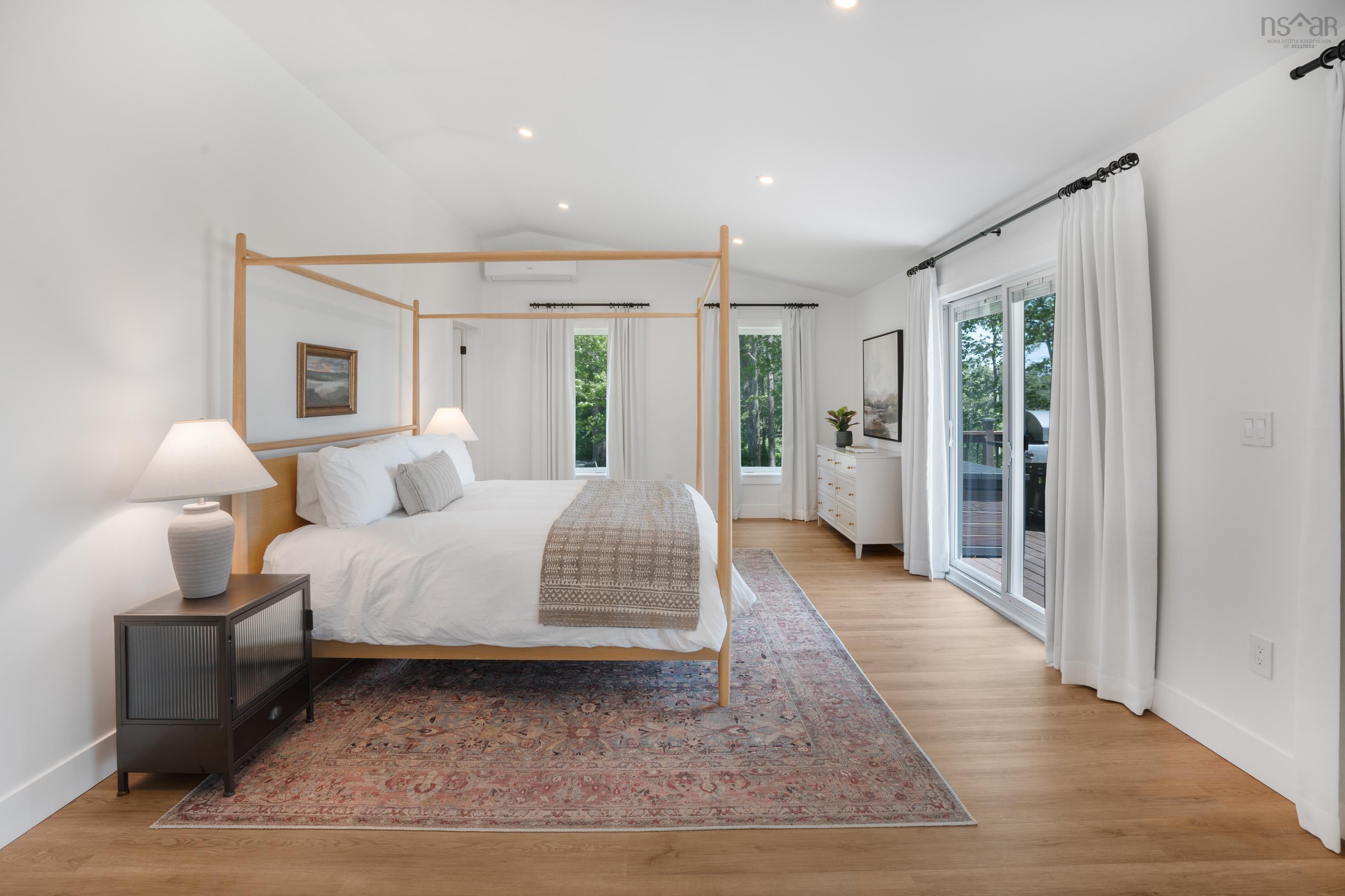 $1,399,000.00: 40 Martins Point Road, Enfield