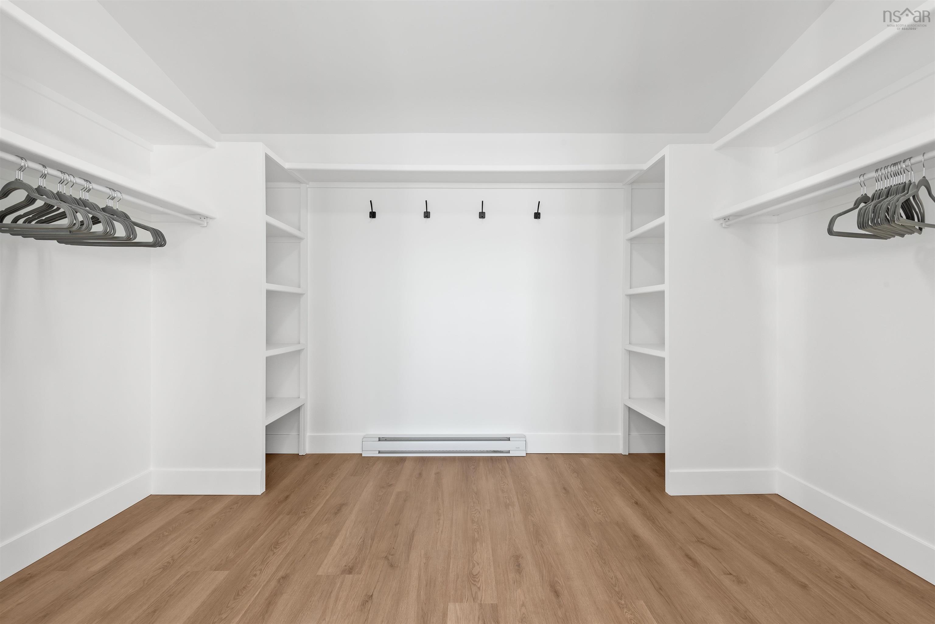 $1,399,000.00: 40 Martins Point Road, Enfield