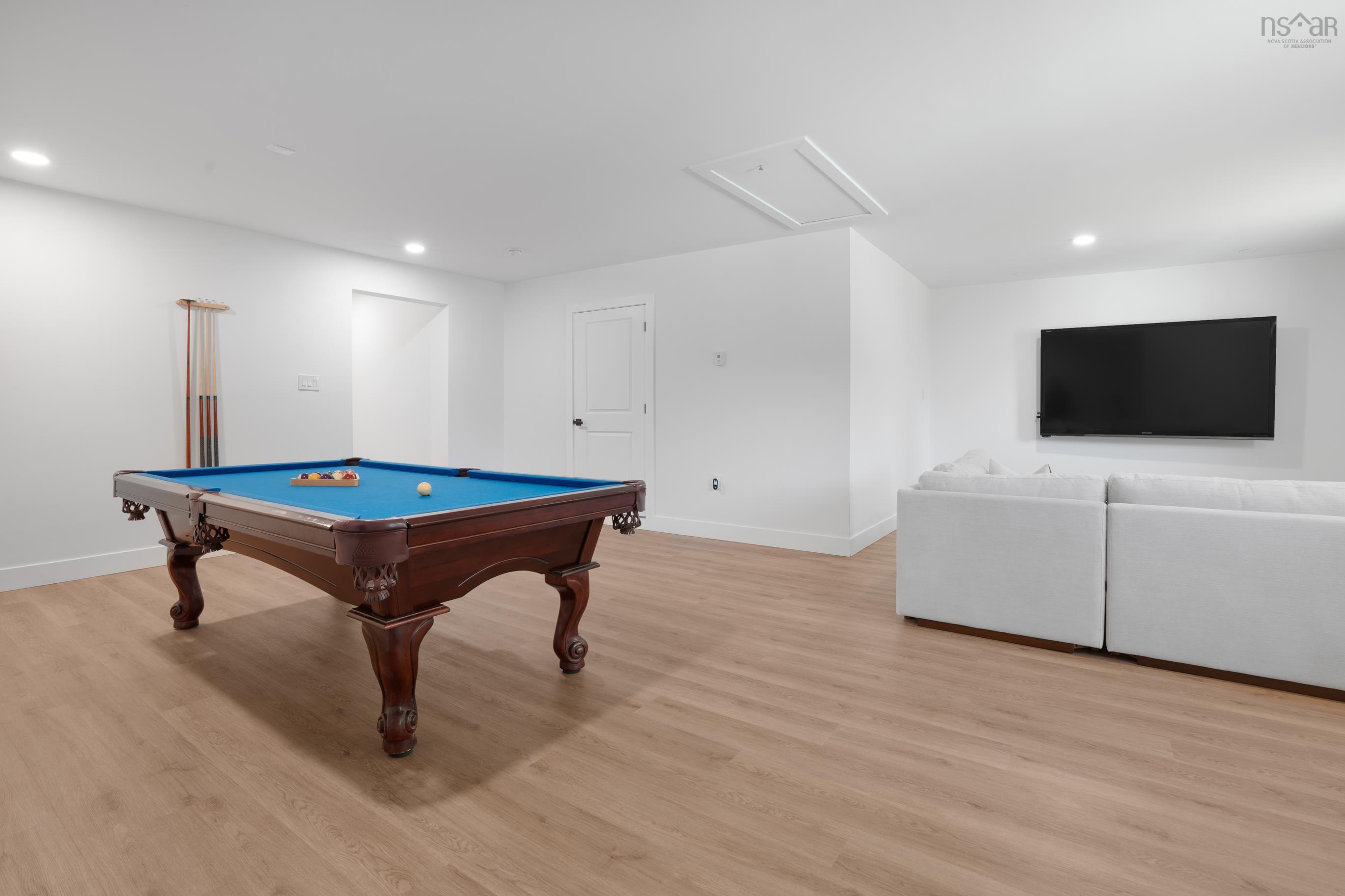 $1,399,000.00: 40 Martins Point Road, Enfield