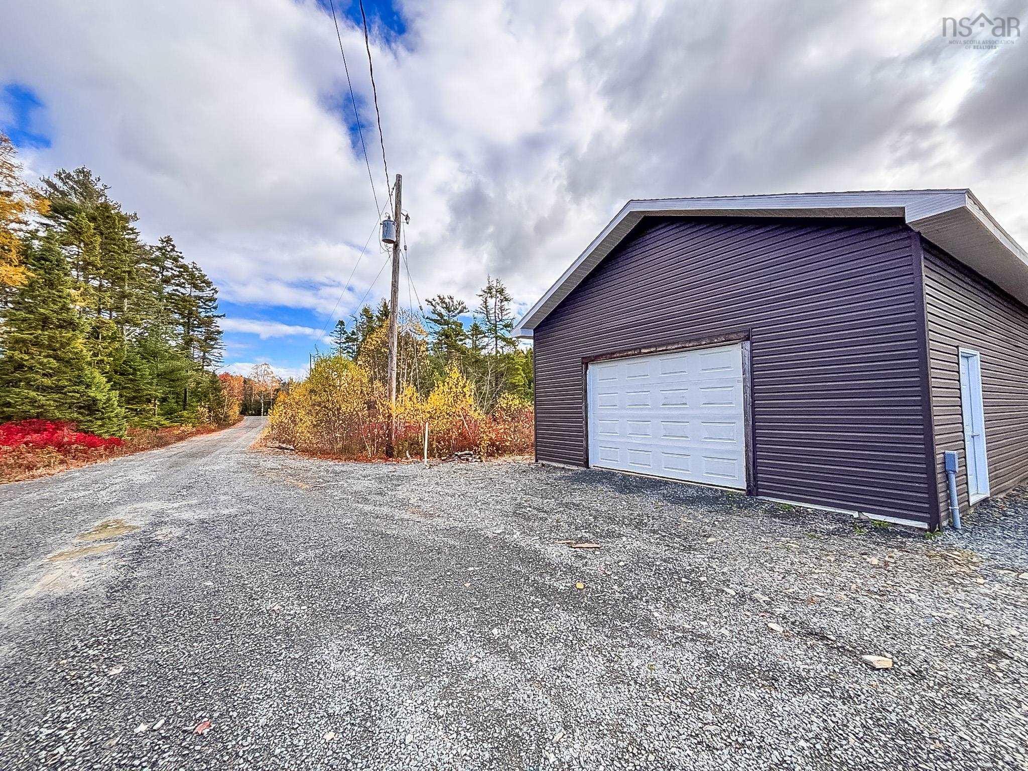 $599,000.00: 2120 Highway 332, Bayport