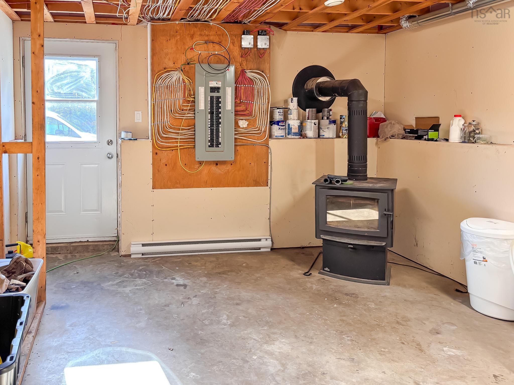 $599,000.00: 2120 Highway 332, Bayport