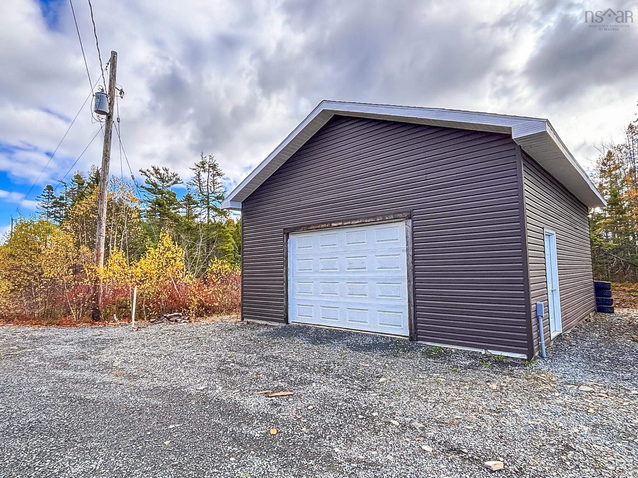 $599,000.00: 2120 Highway 332, Bayport