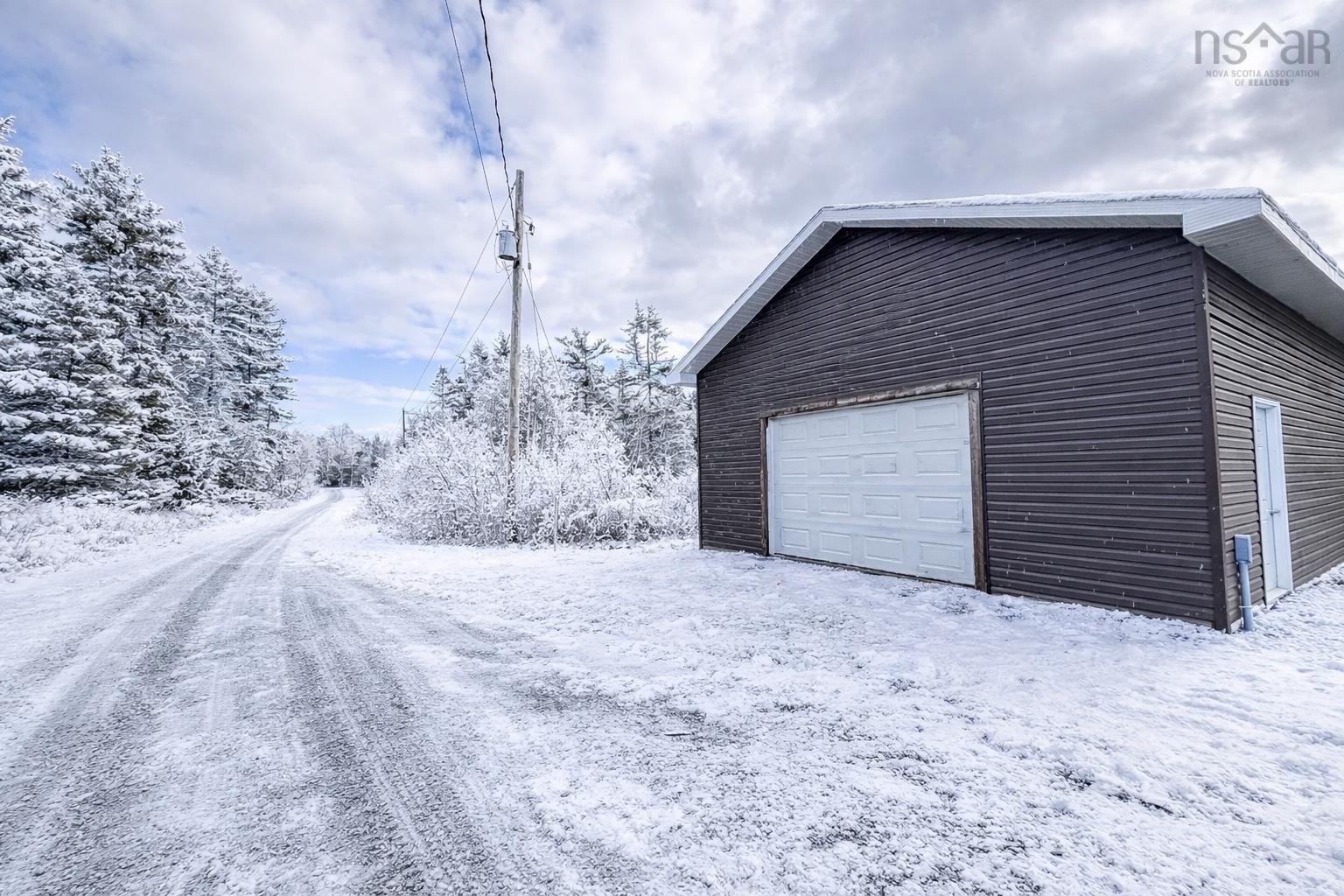 $599,000.00: 2120 Highway 332, Bayport