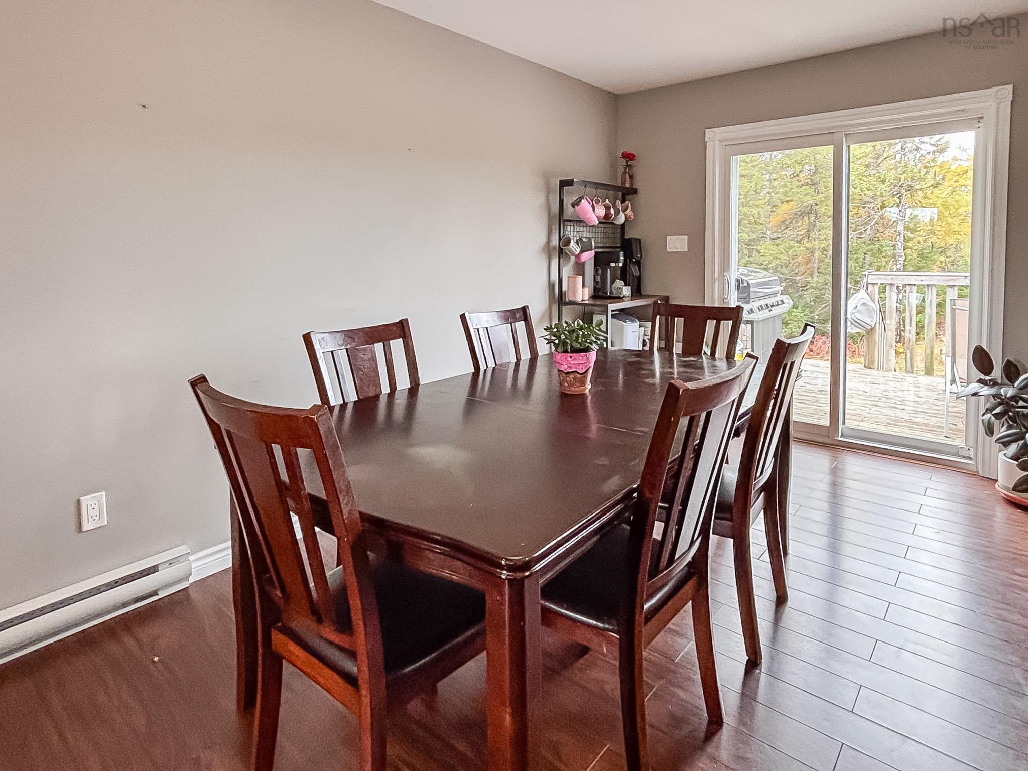 $599,000.00: 2120 Highway 332, Bayport