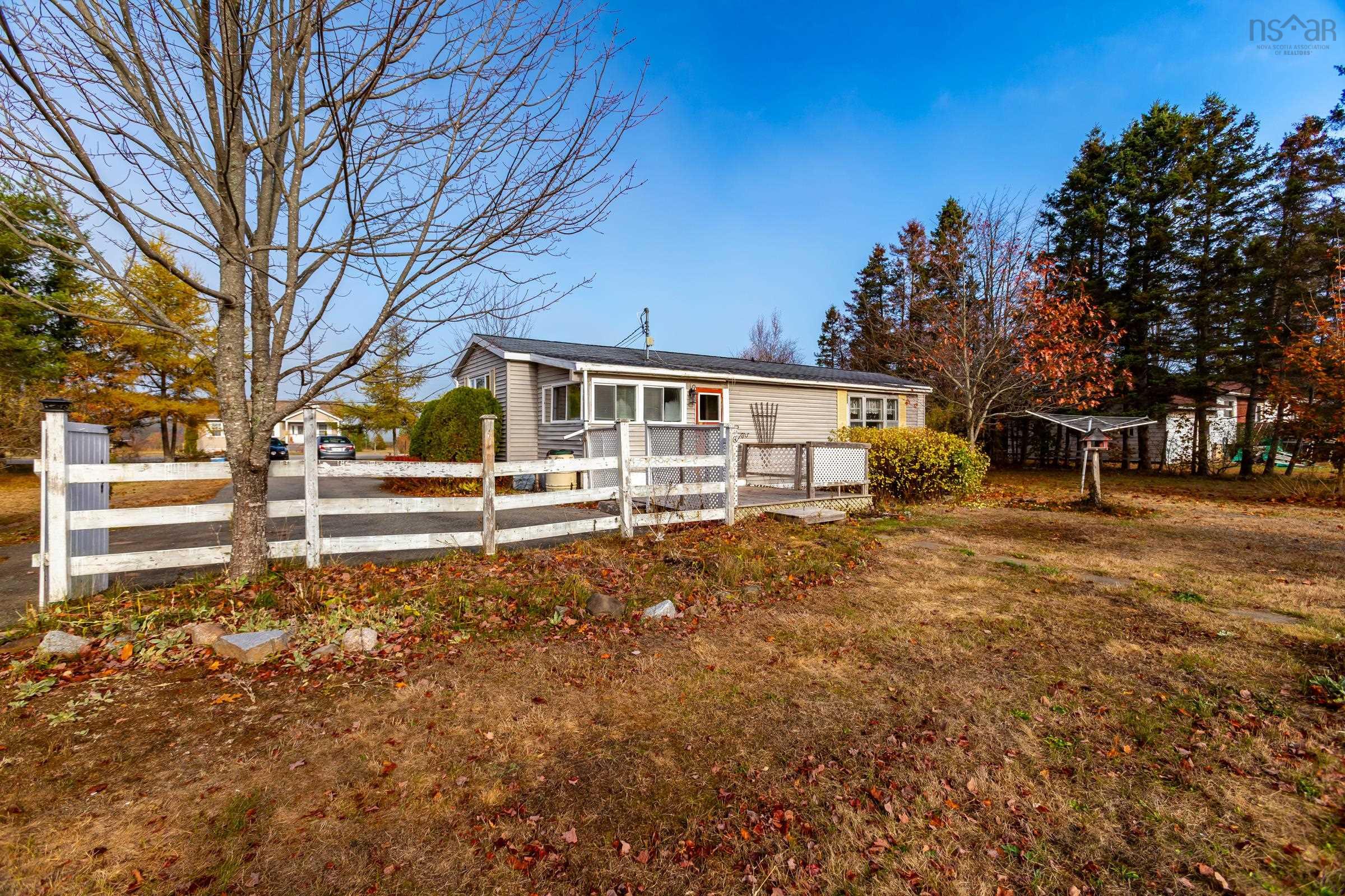 $285,000.00: 8894 Highway 201, Nictaux