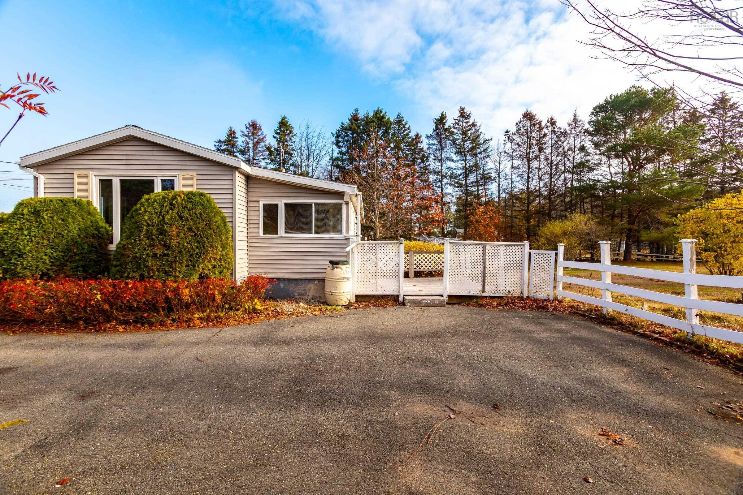 $285,000.00: 8894 Highway 201, Nictaux