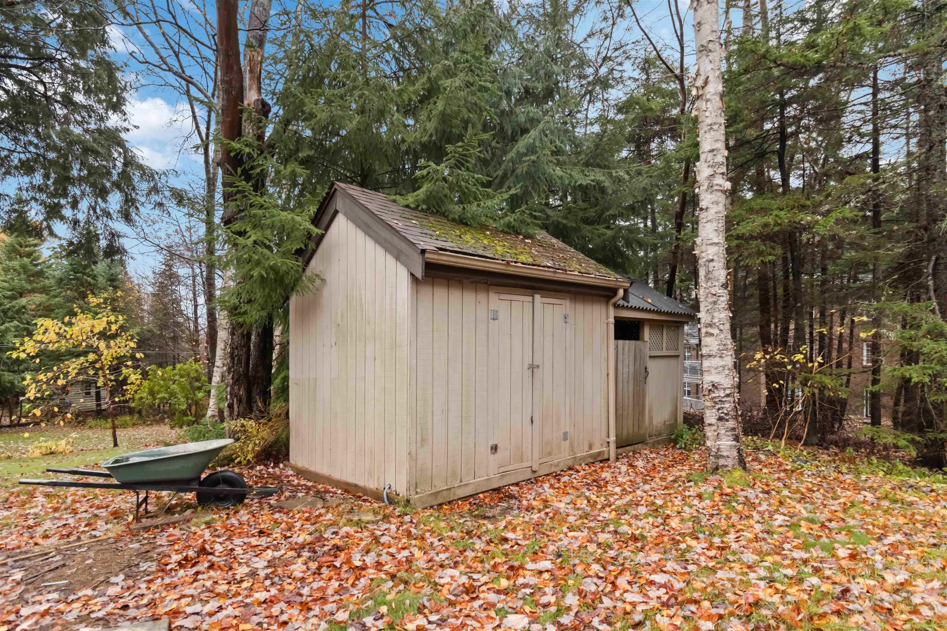 $698,000.00: 26 Village Crescent, Bedford