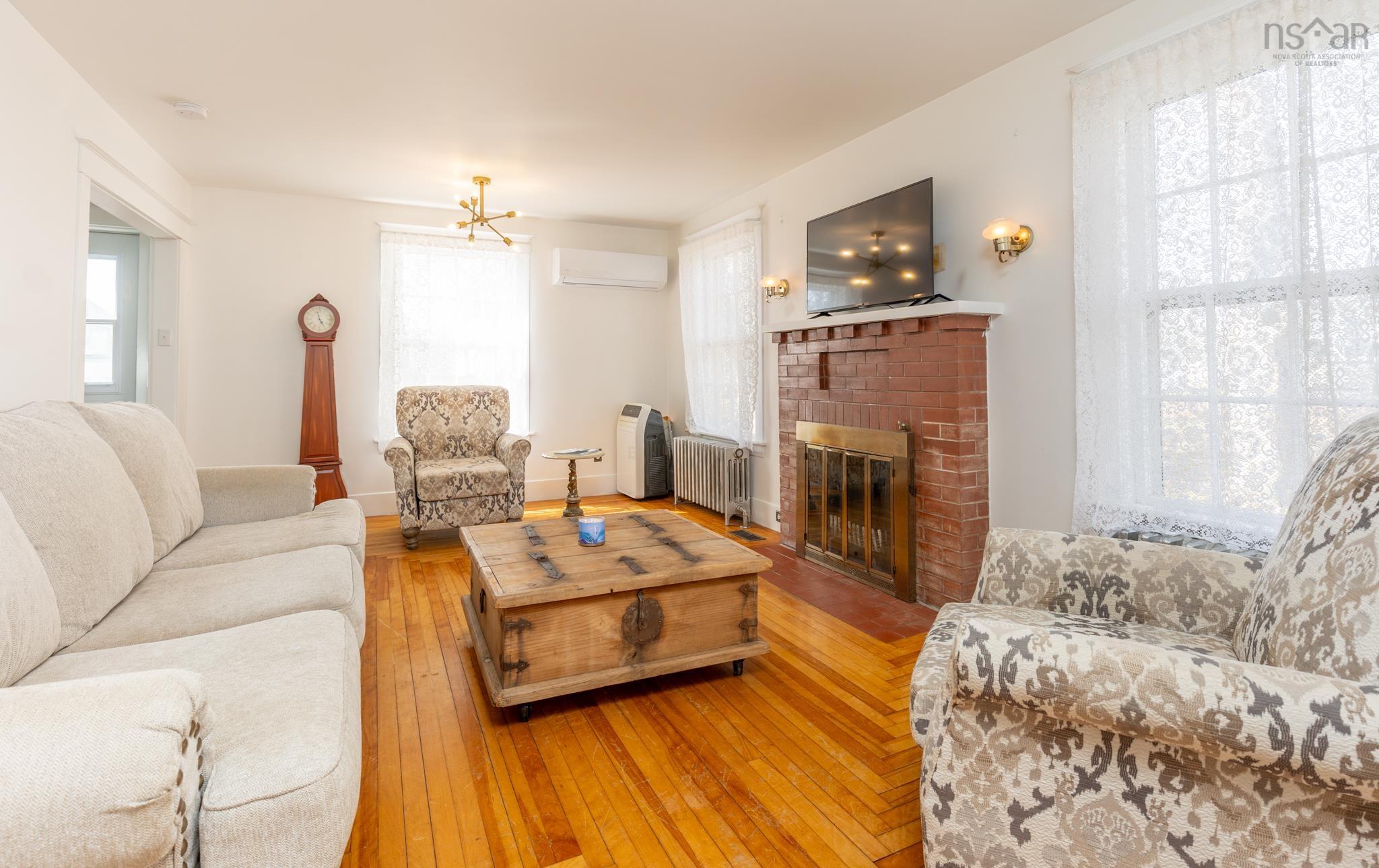 $269,000.00: 91 Cliff Street, Yarmouth