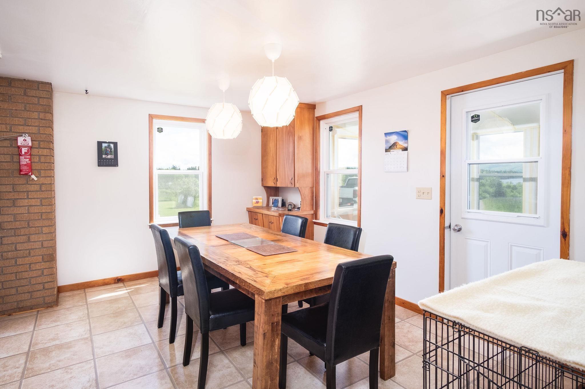 $499,900.00: 10353 Marble Mountain Road, Orangedale