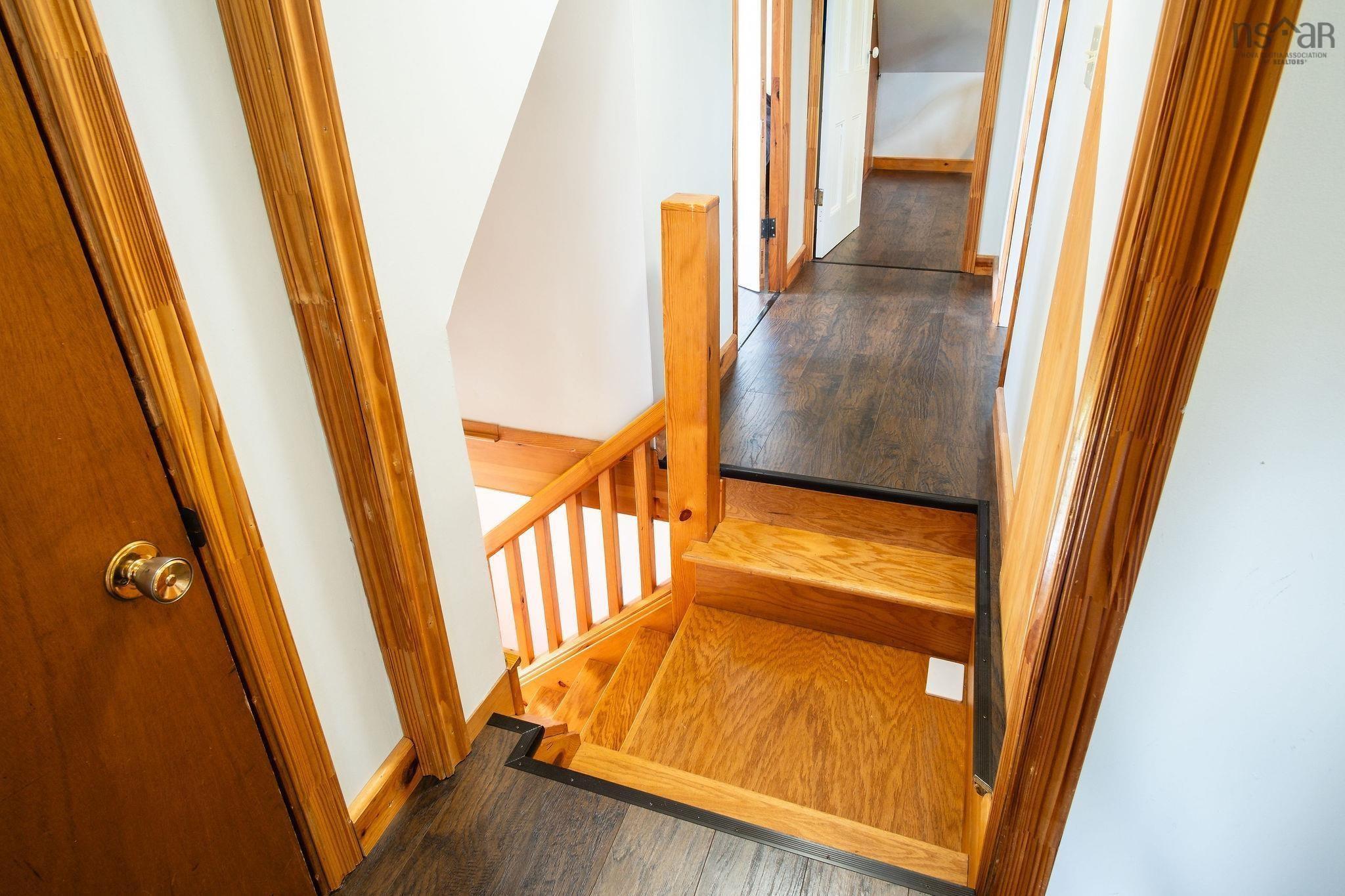 $499,900.00: 10353 Marble Mountain Road, Orangedale