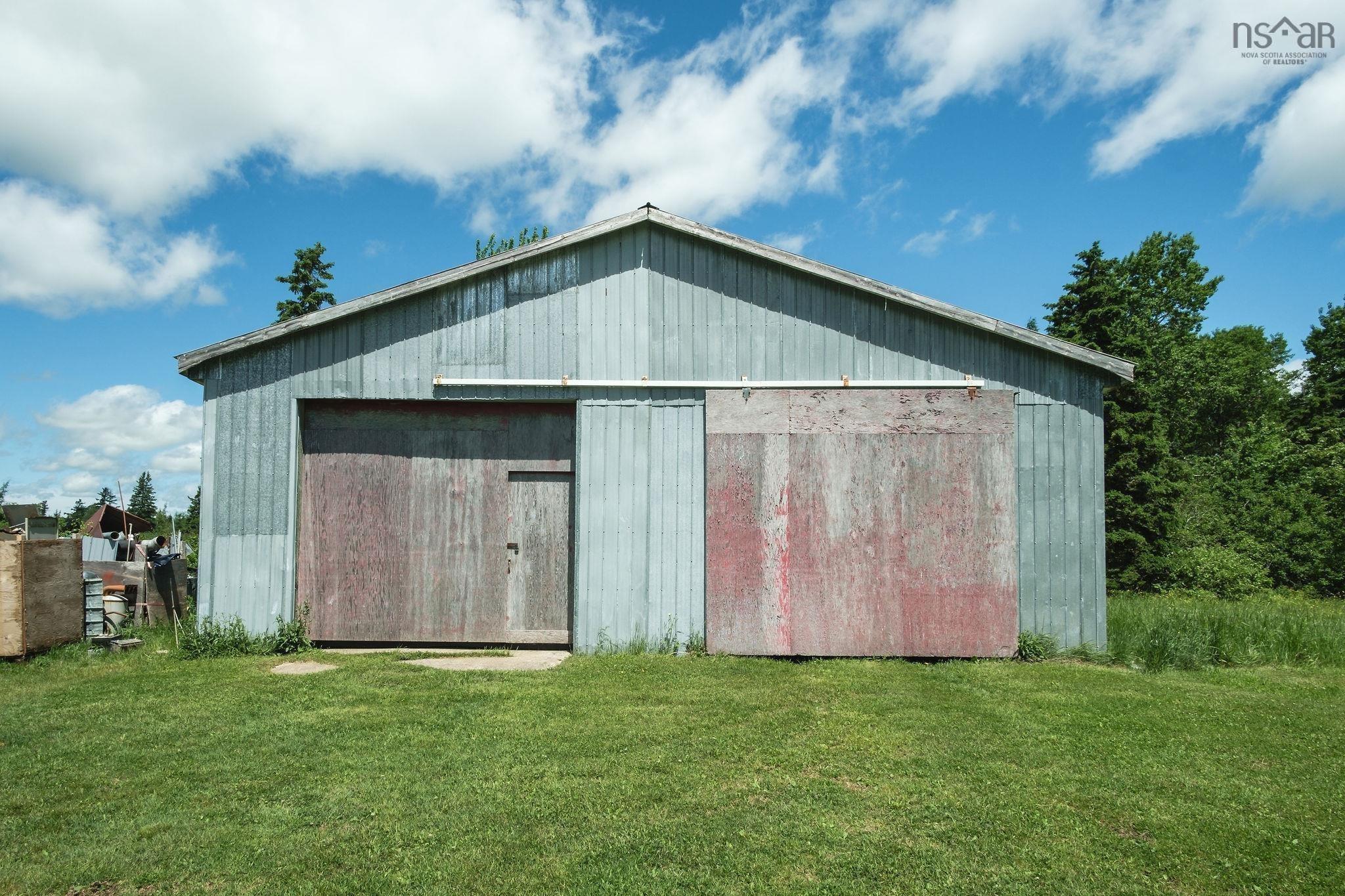 $499,900.00: 10353 Marble Mountain Road, Orangedale