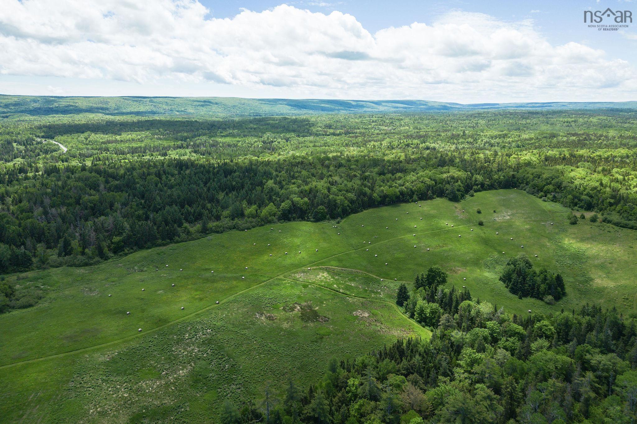 $499,900.00: 10353 Marble Mountain Road, Orangedale