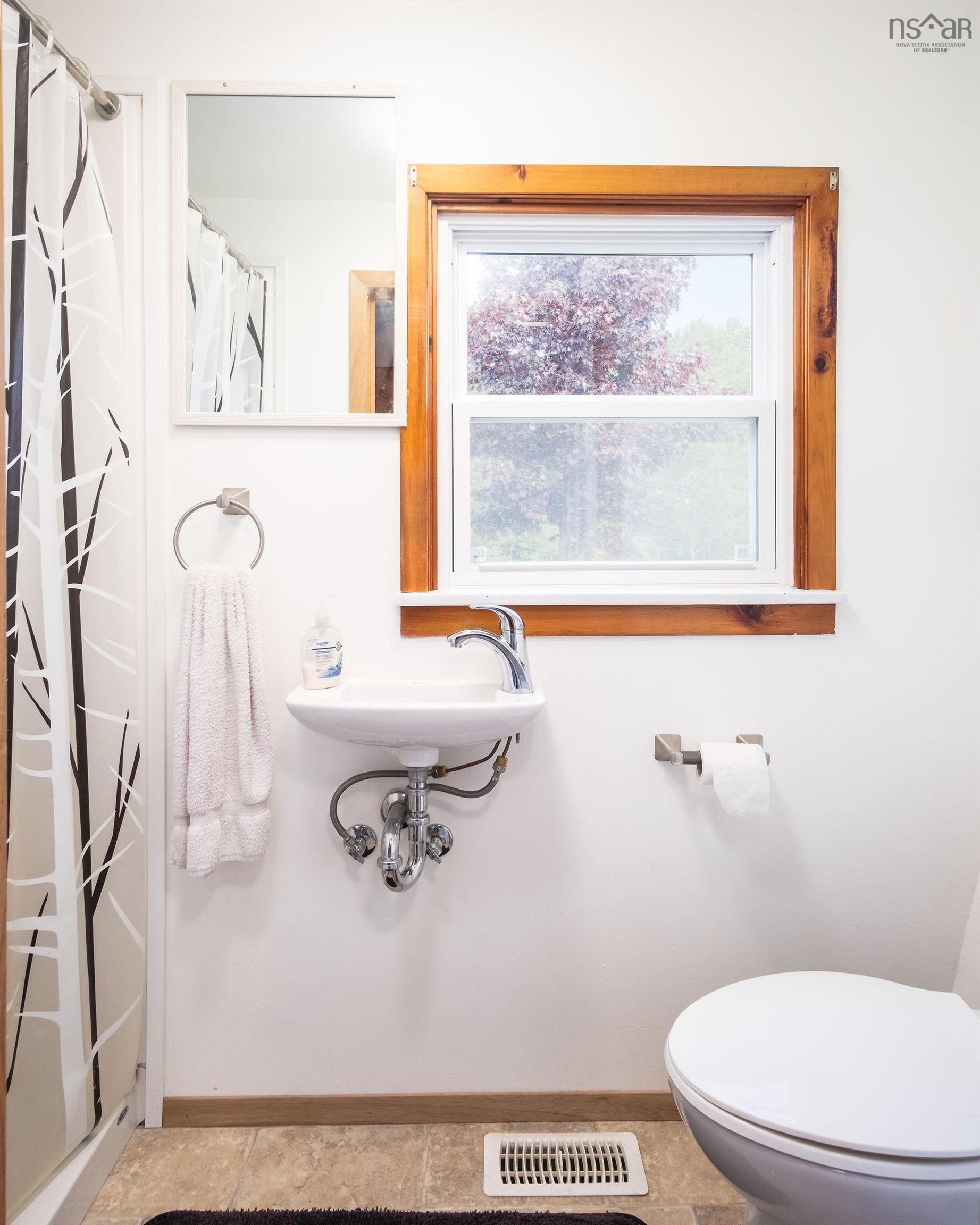 $499,900.00: 10353 Marble Mountain Road, Orangedale