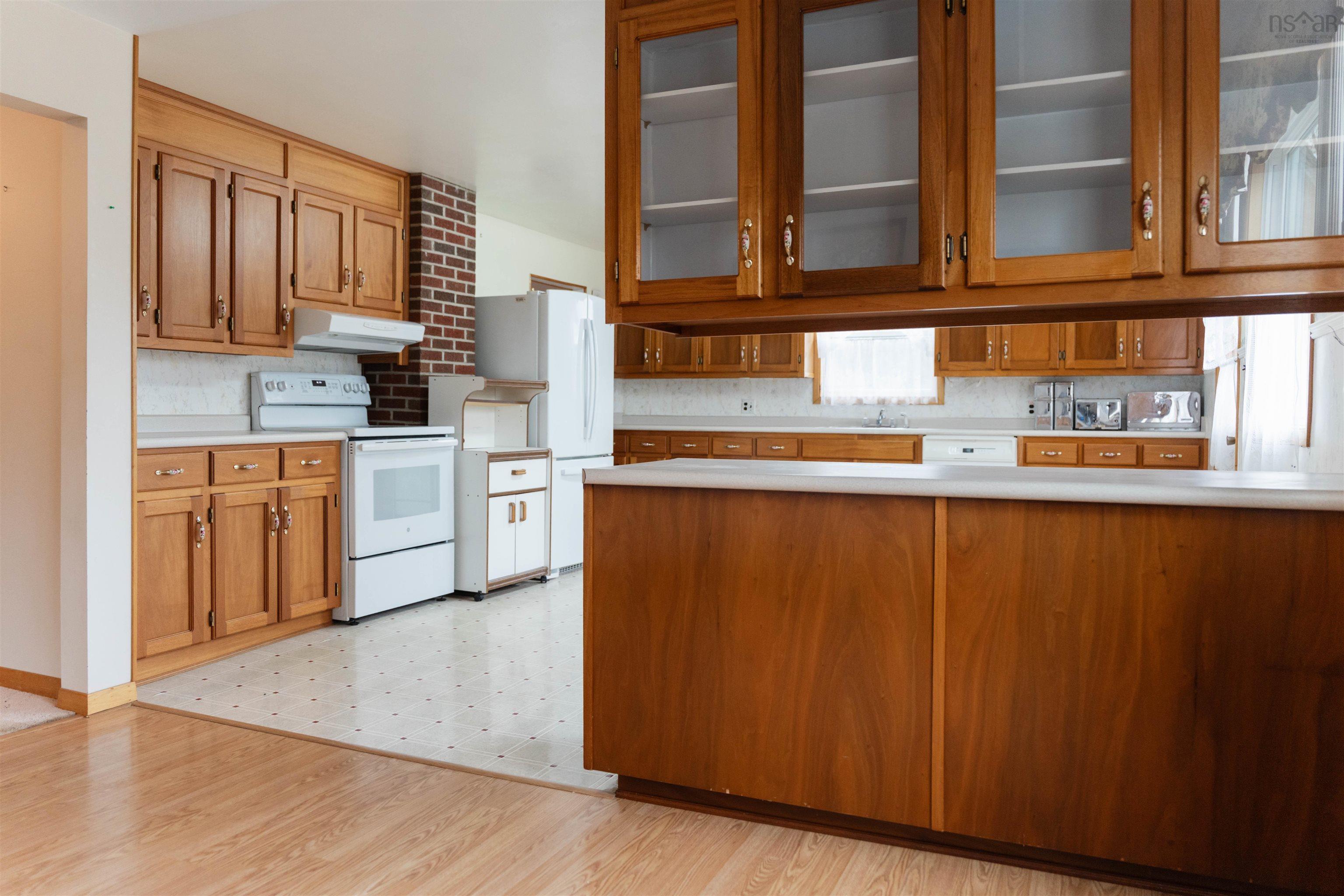 $450,000.00: 4022 Aylesford Rd, Lake Paul