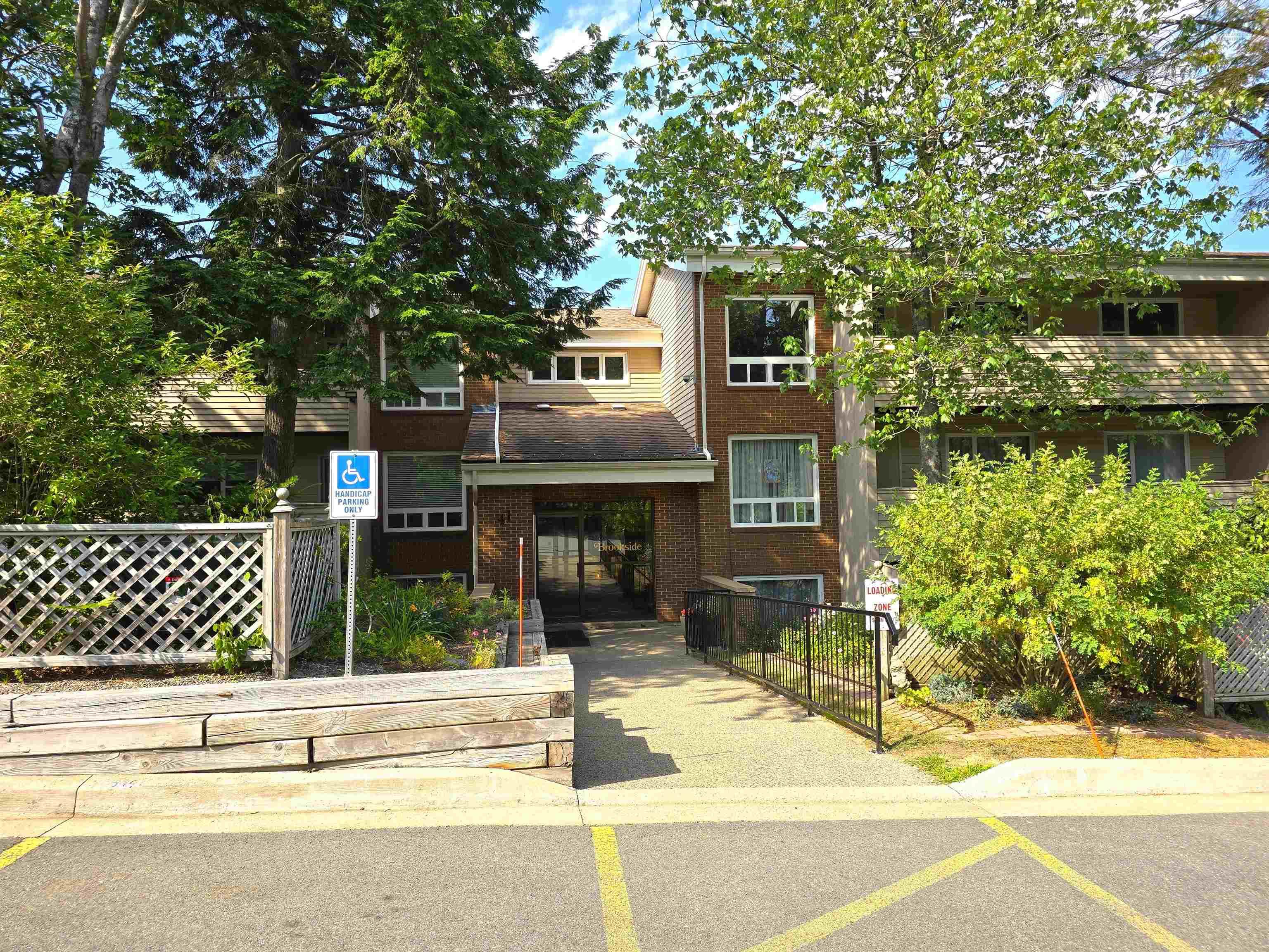 $290,000.00: 208 41 Moirs Mill Road, Bedford