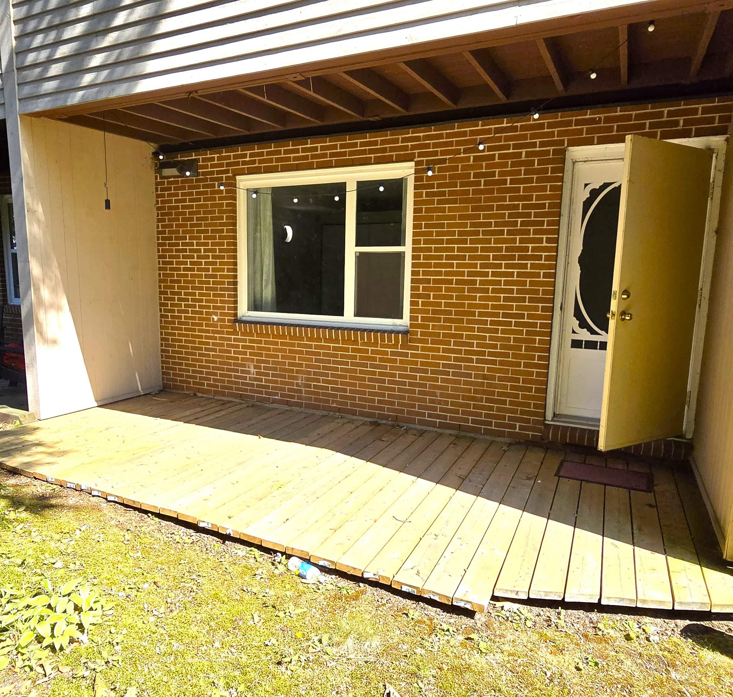 $290,000.00: 208 41 Moirs Mill Road, Bedford