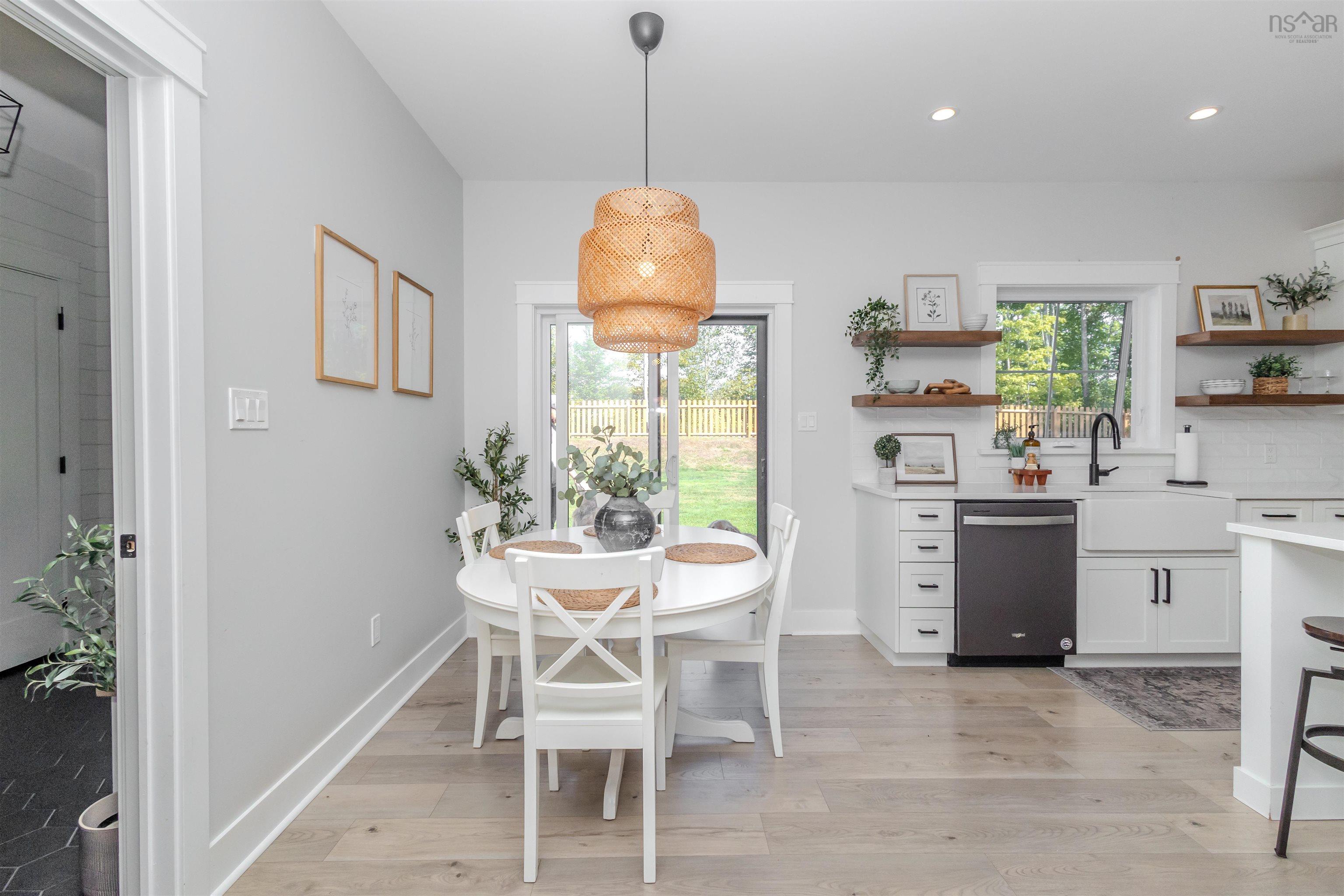 $549,900.00: 131 Marbern Street, Howie Centre