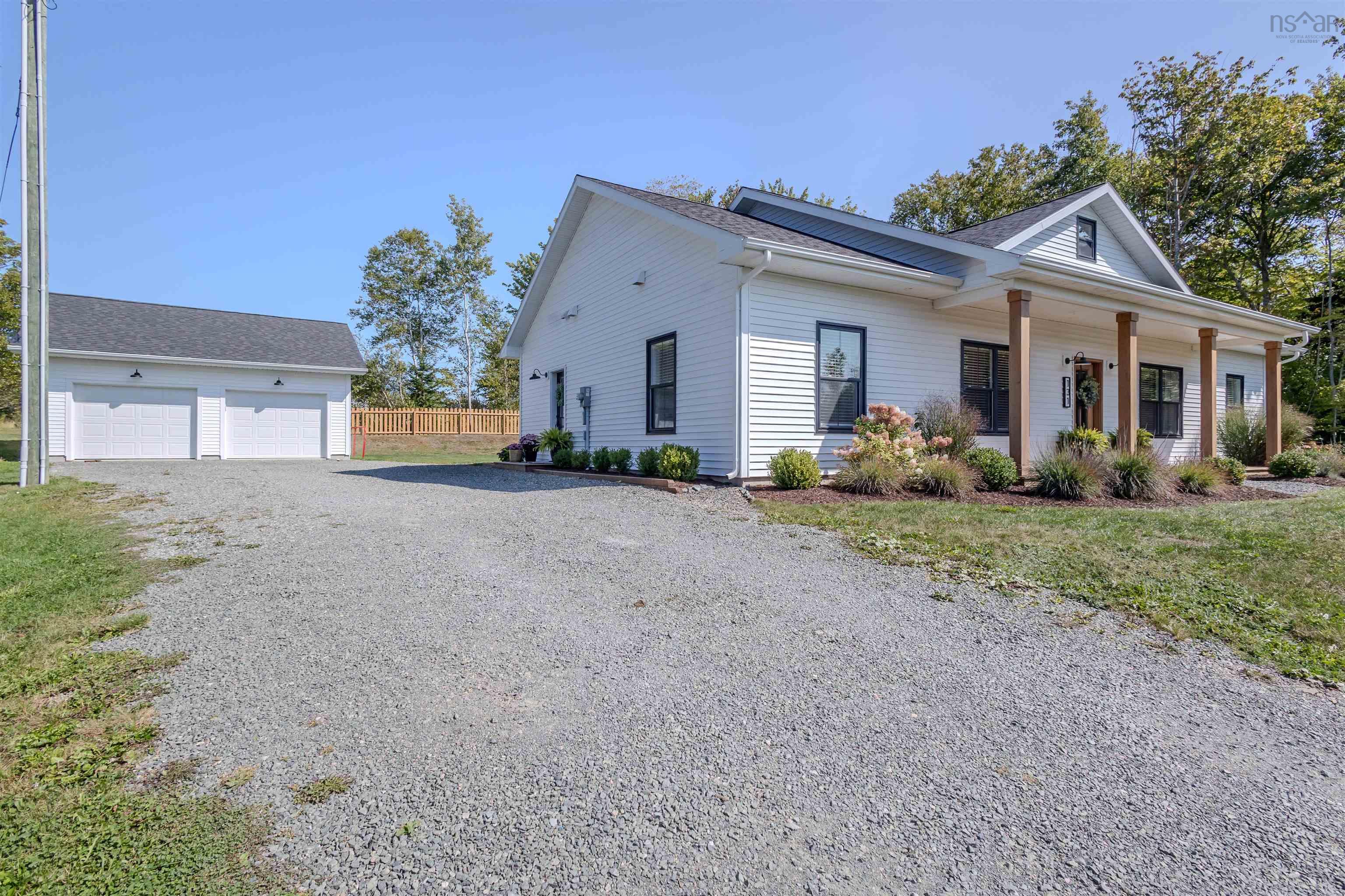 $549,900.00: 131 Marbern Street, Howie Centre