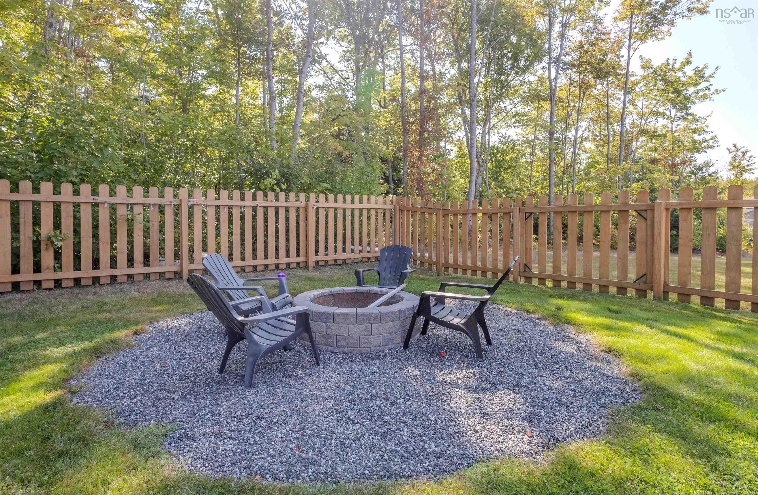 $549,900.00: 131 Marbern Street, Howie Centre